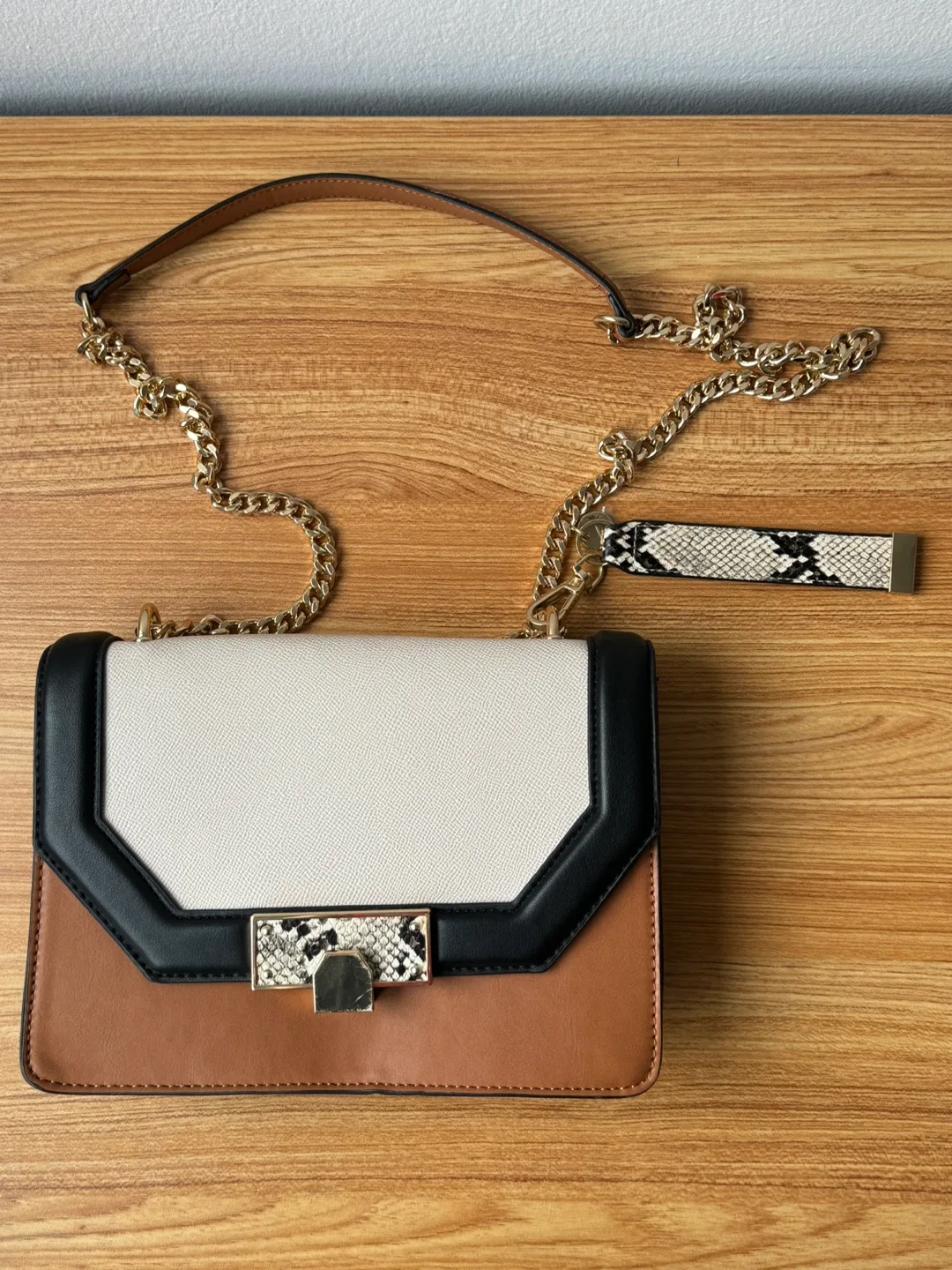 Call It Spring Chain Bag image indicator(5)