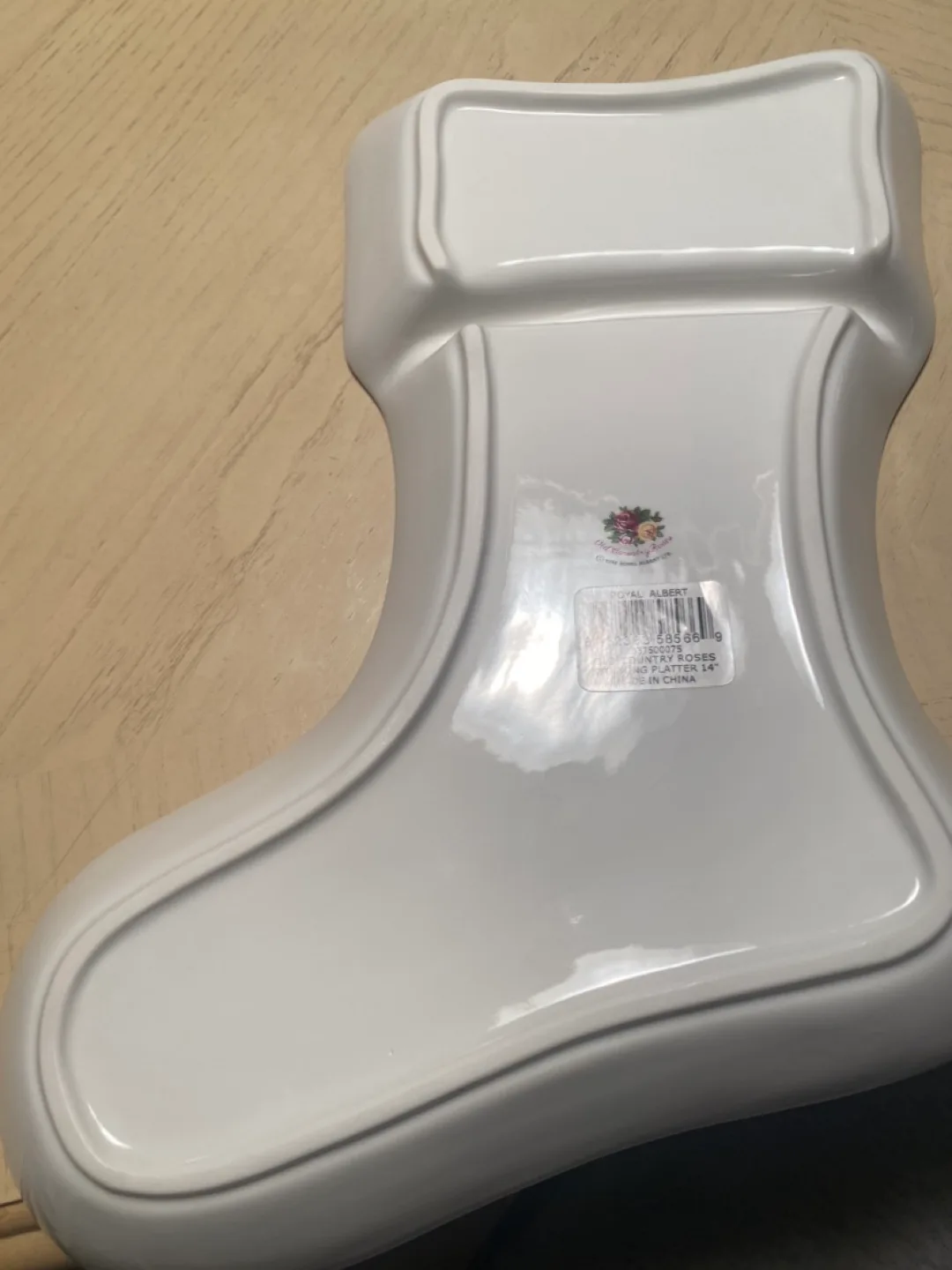 Royal Albert Old Country Roses Stocking Serving Dish image indicator(2)