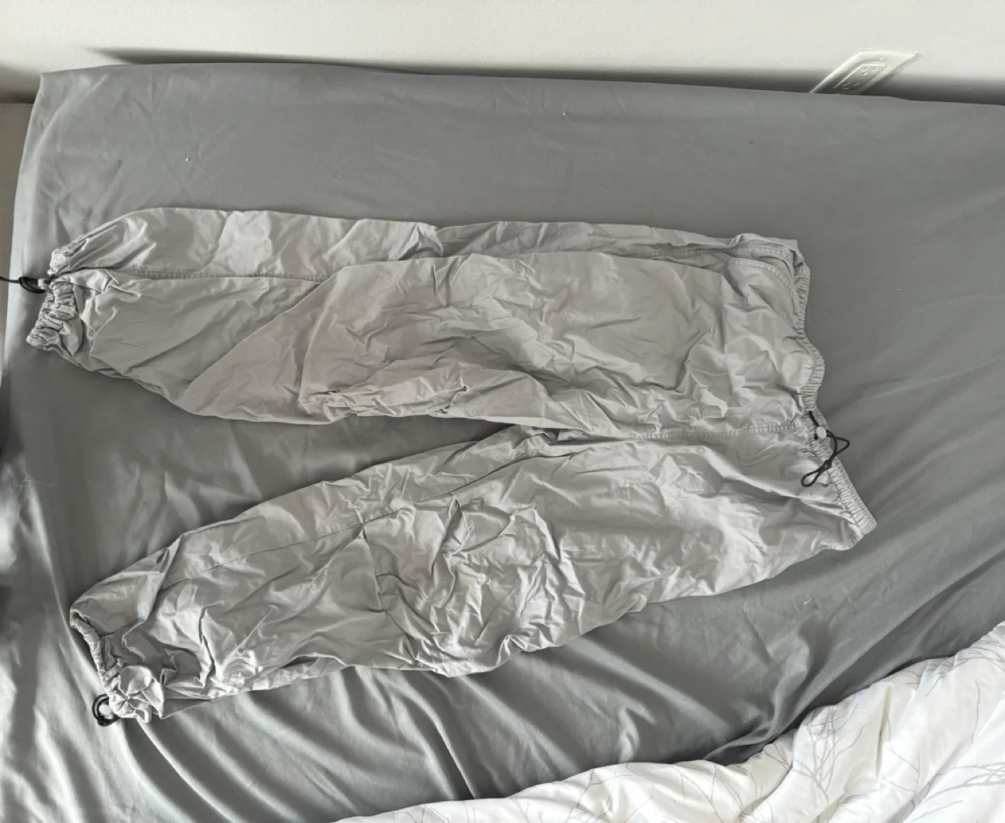 Grey Cargo Pants image indicator(4)