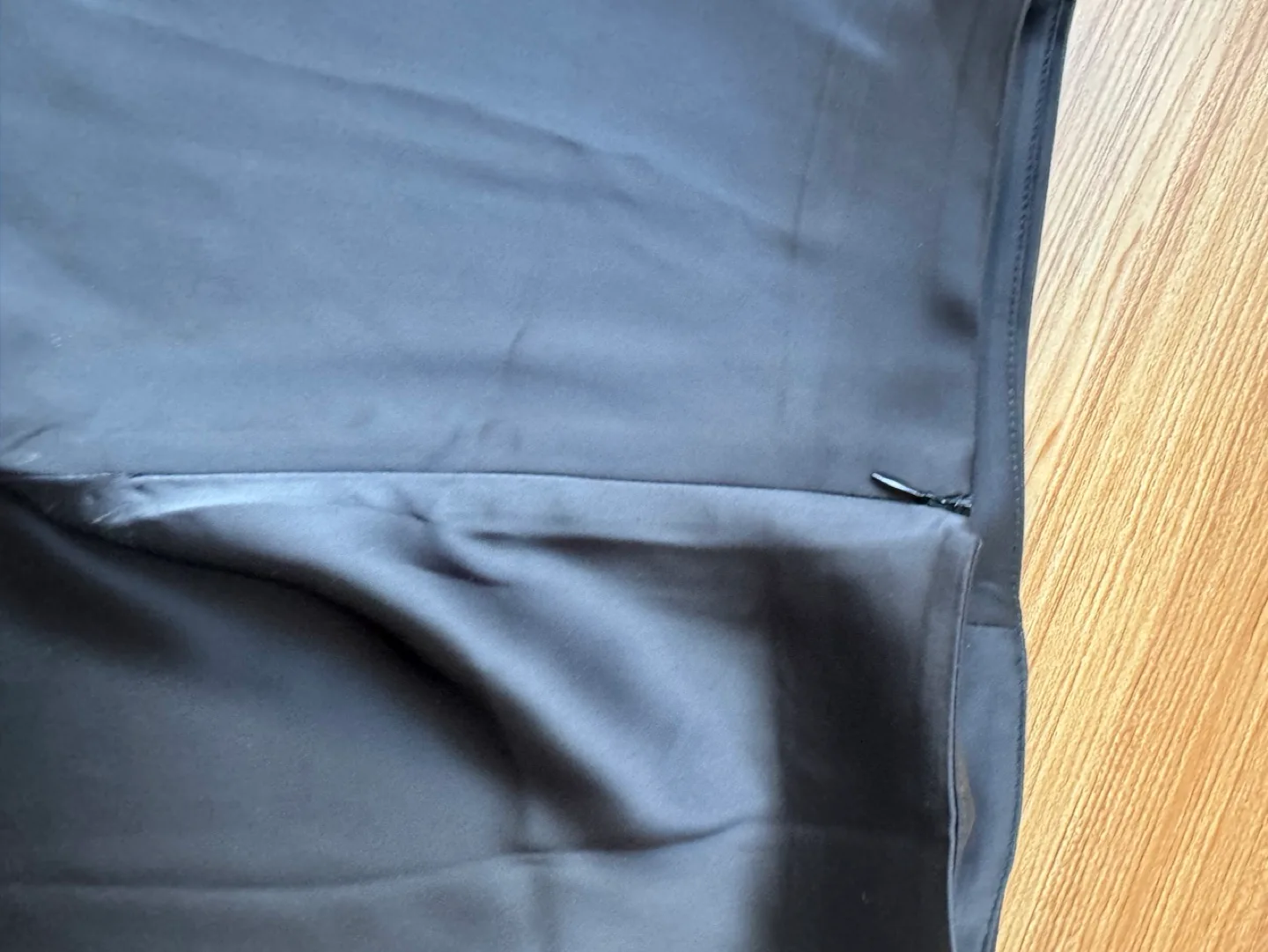 Black Satin Skirt image indicator(2)