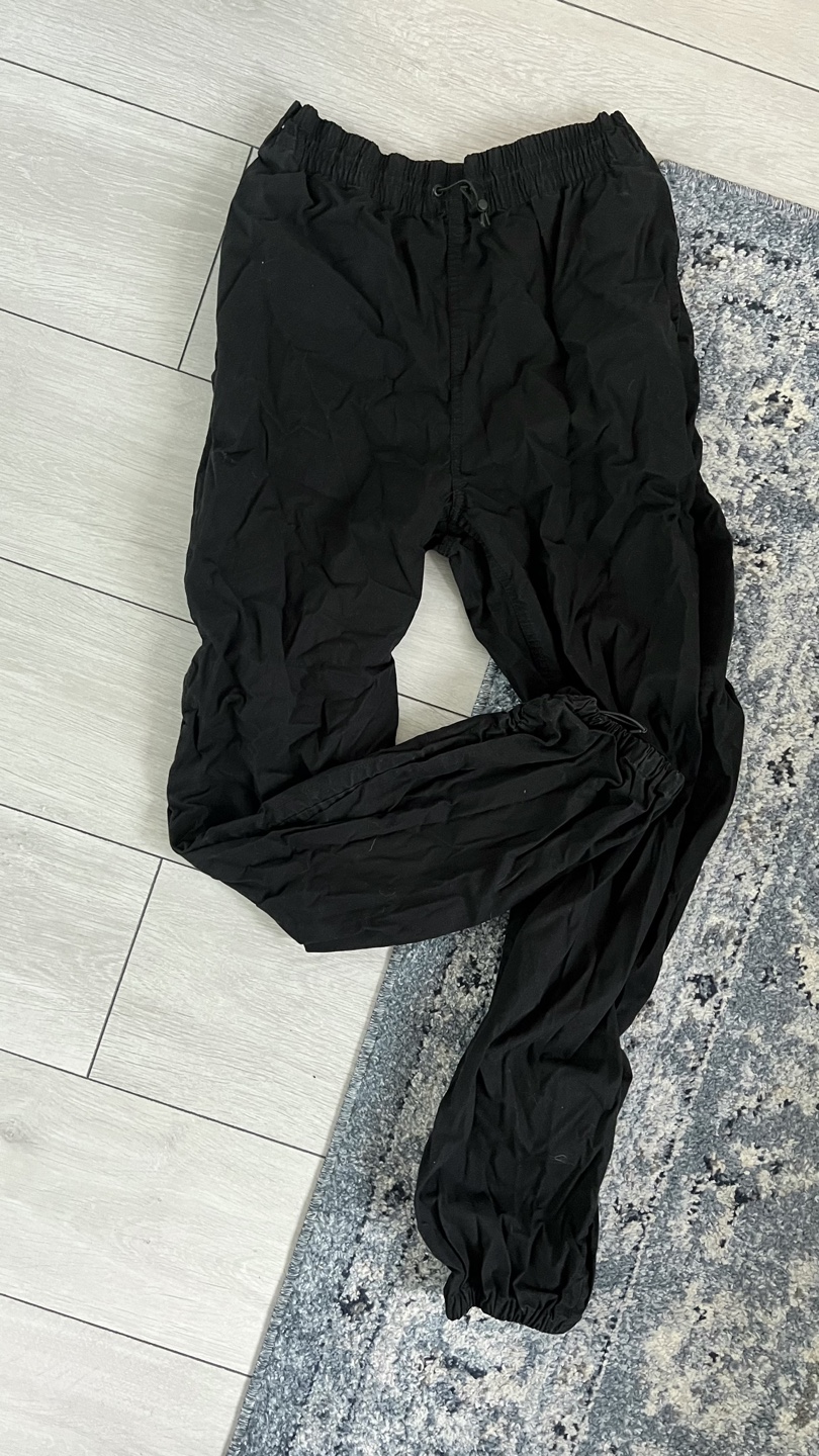 ARITZIA TNA pants - size small - photo 2