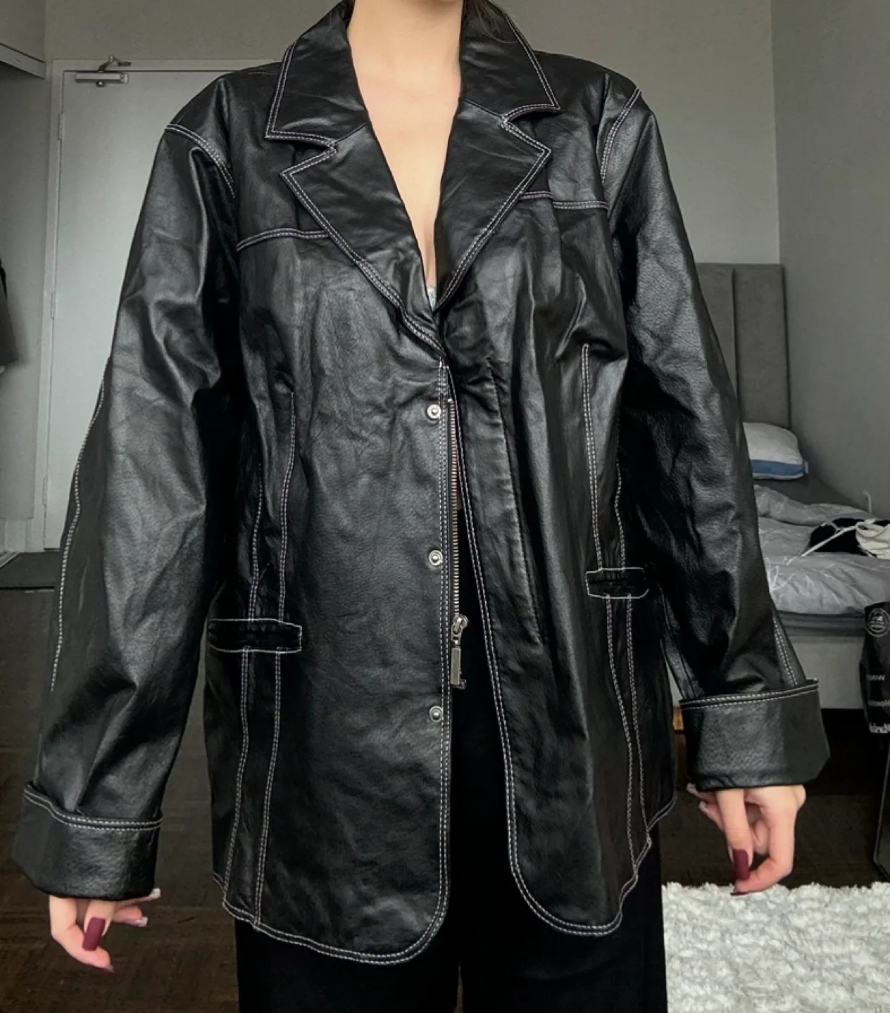 Black Leather Jacket image indicator(2)