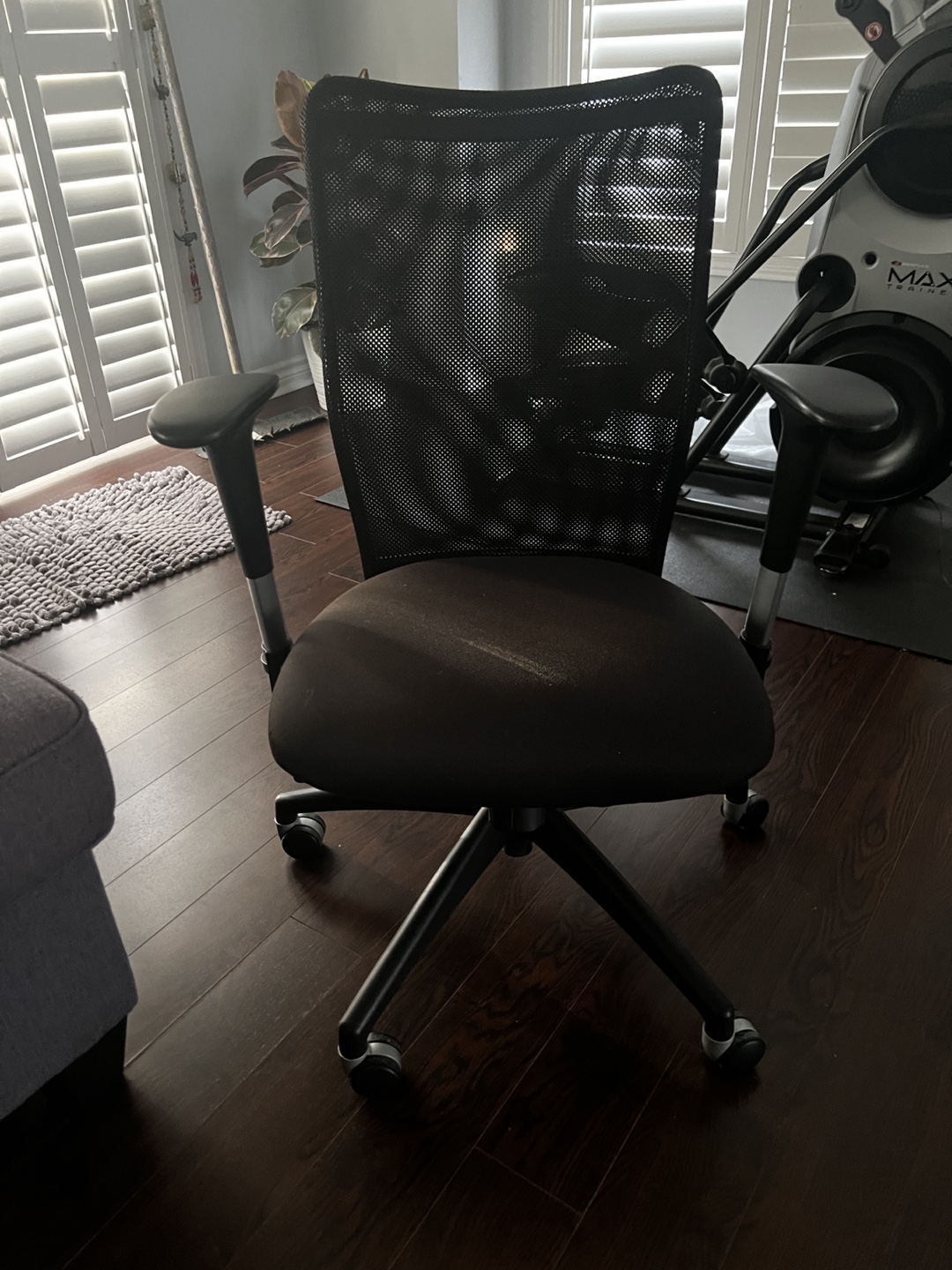 Office Chair - photo 2