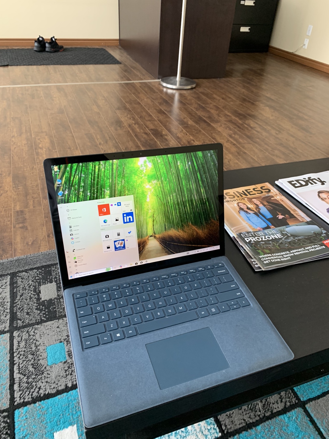 Microsoft Surface Laptop 2 Touch Screen - photo 4