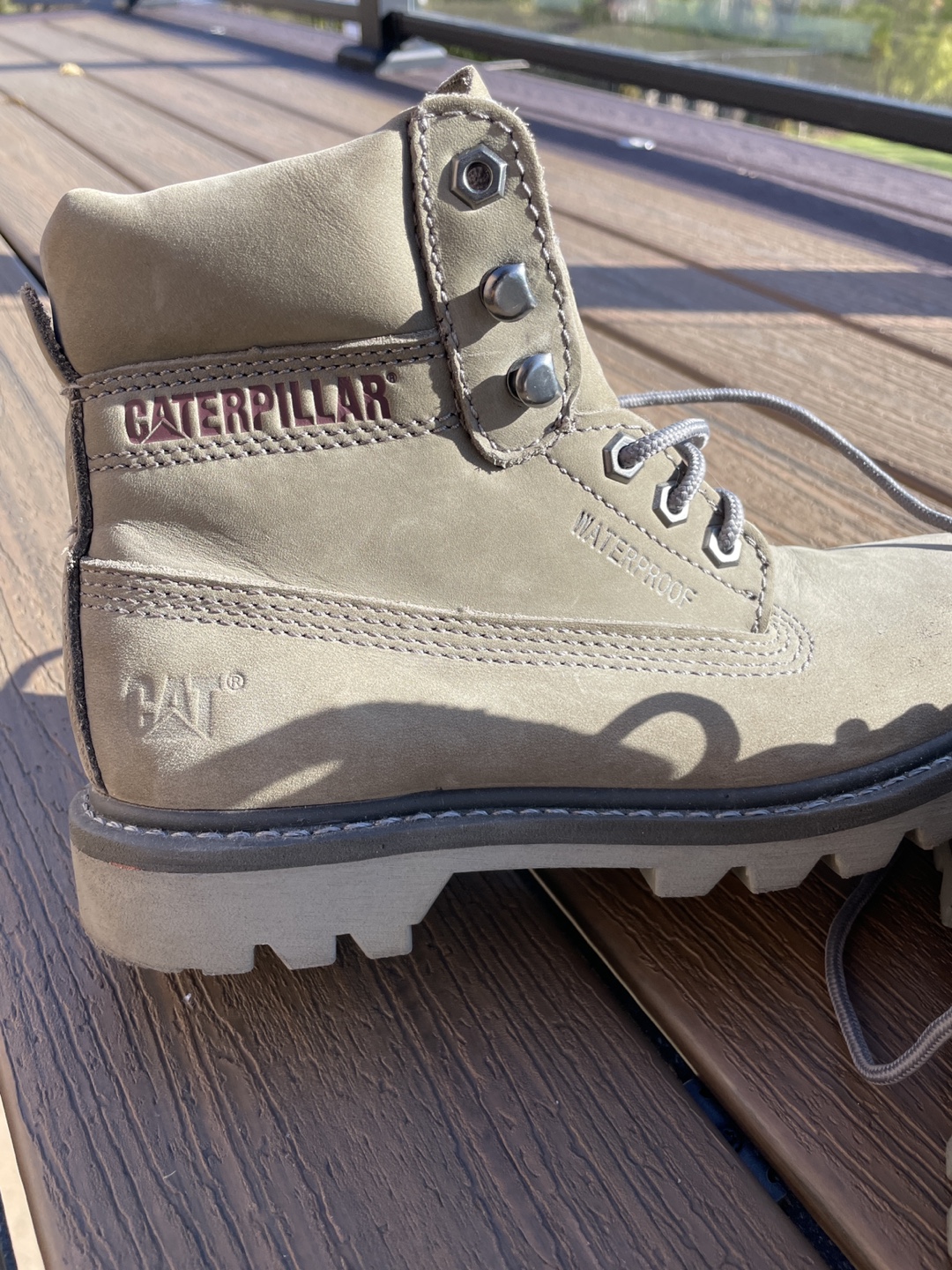 Caterpillar women’s Boots Size 7 - photo 2