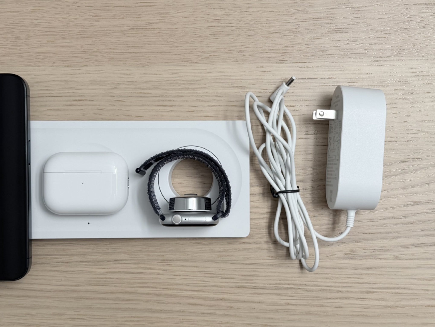 Belkin 3-in-1 Wireless Charging Pad - photo 4