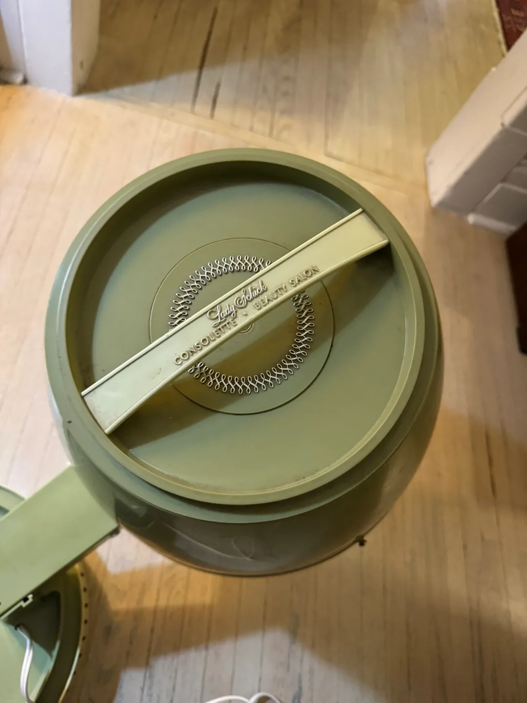 Vintage Lady Schick consolette beauty salon hair dryer image indicator(6)