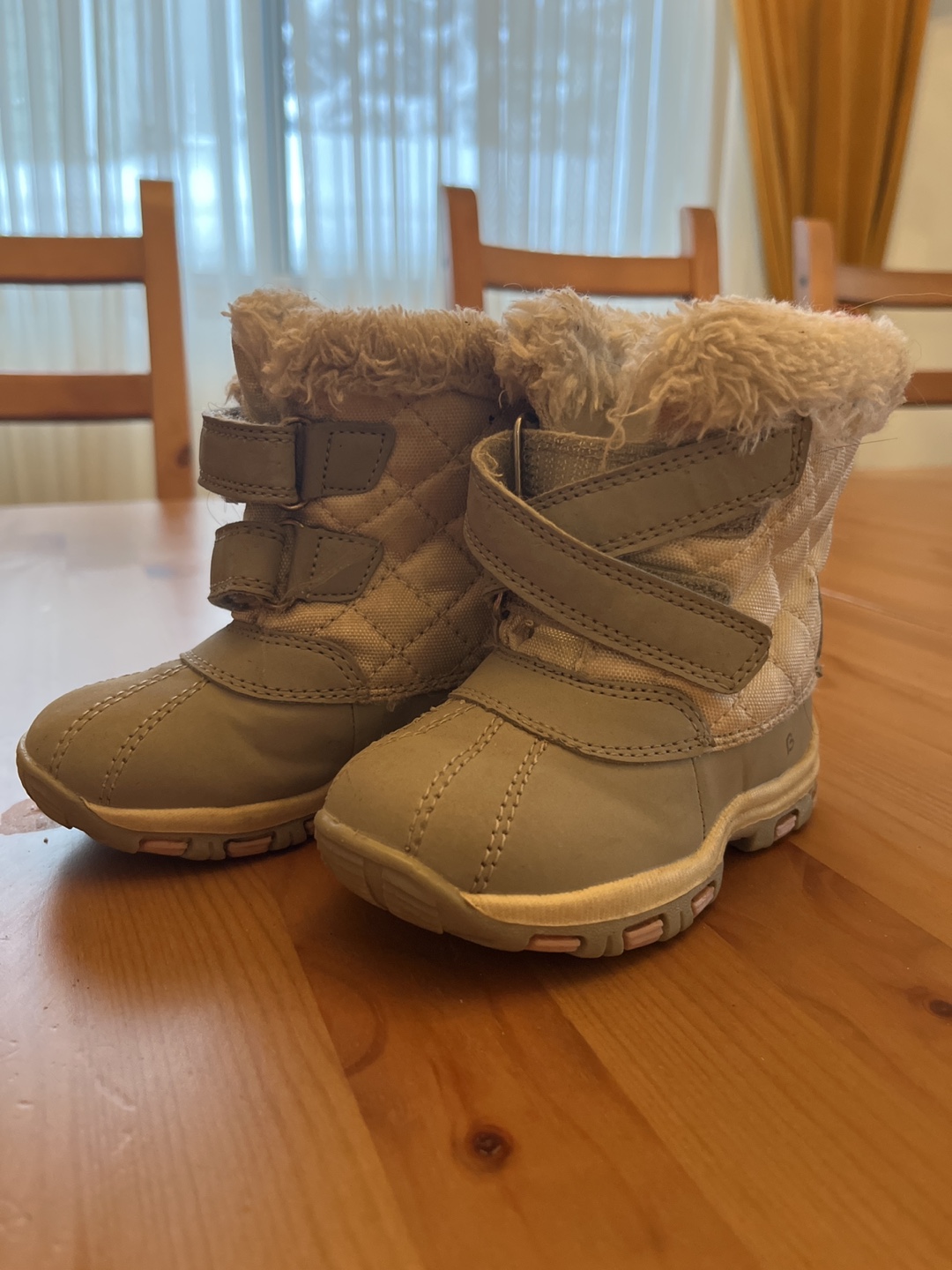 Toddler Girls' Winter Boots Size 6 #freecycle