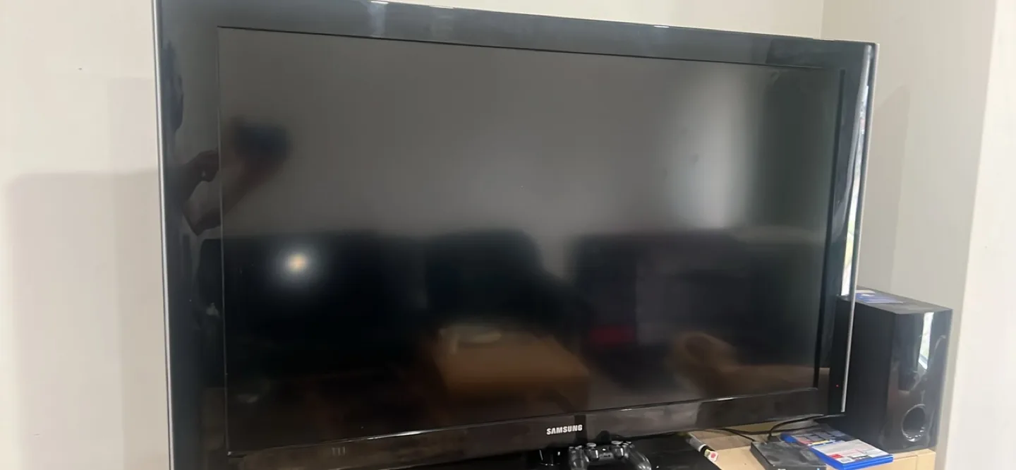 55” Samsung TV – Excellent Condition! thumbnail