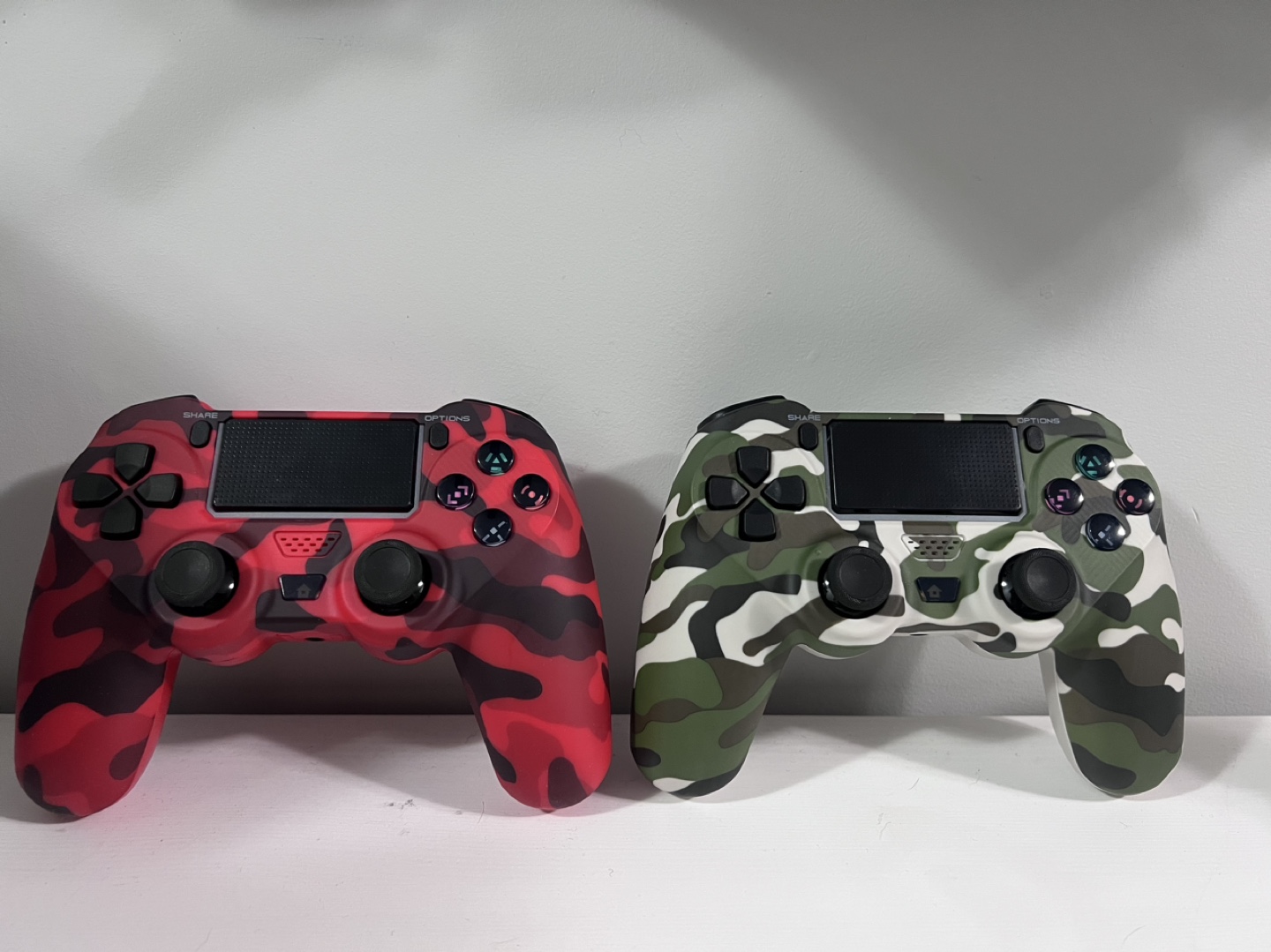 2 PS4 Wireless JoyStick Controllers - Camouflage - photo 4