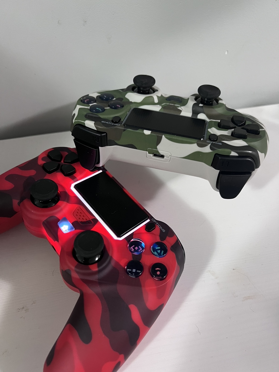2 PS4 Wireless JoyStick Controllers - Camouflage