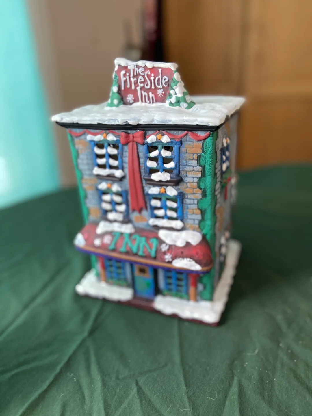 Vintage Christmas Village Set (4) thumbnail