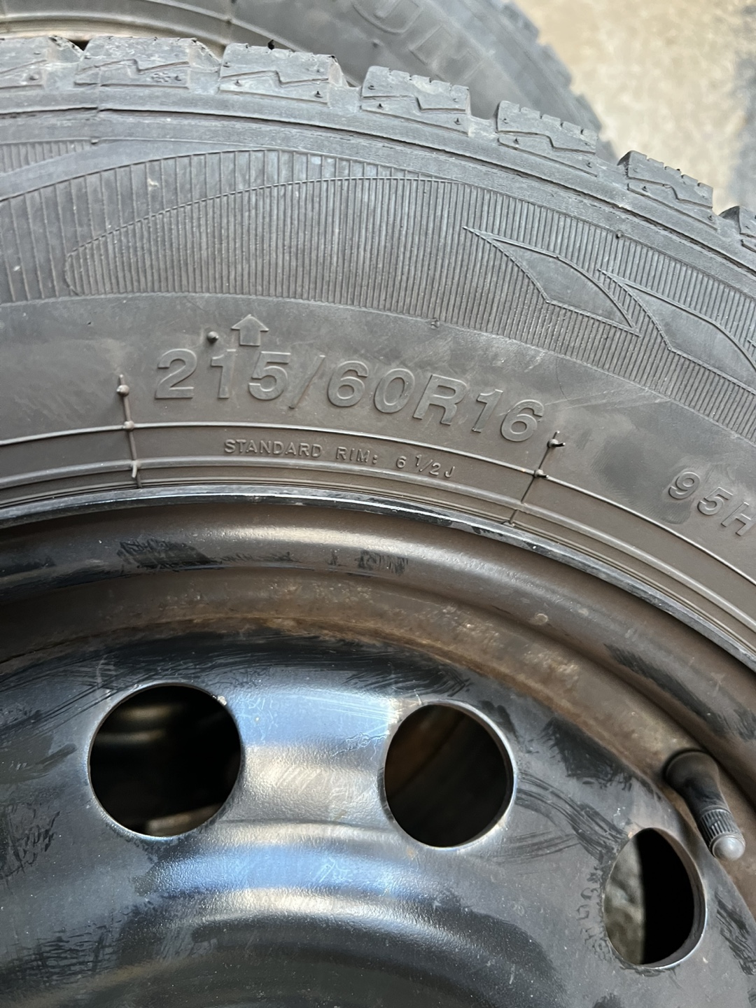 Honda Crv set of 4 winter tires and rims - photo 3