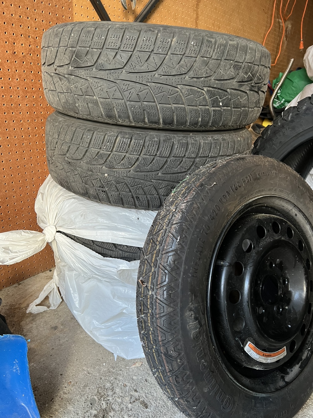 Honda Crv set of 4 winter tires and rims