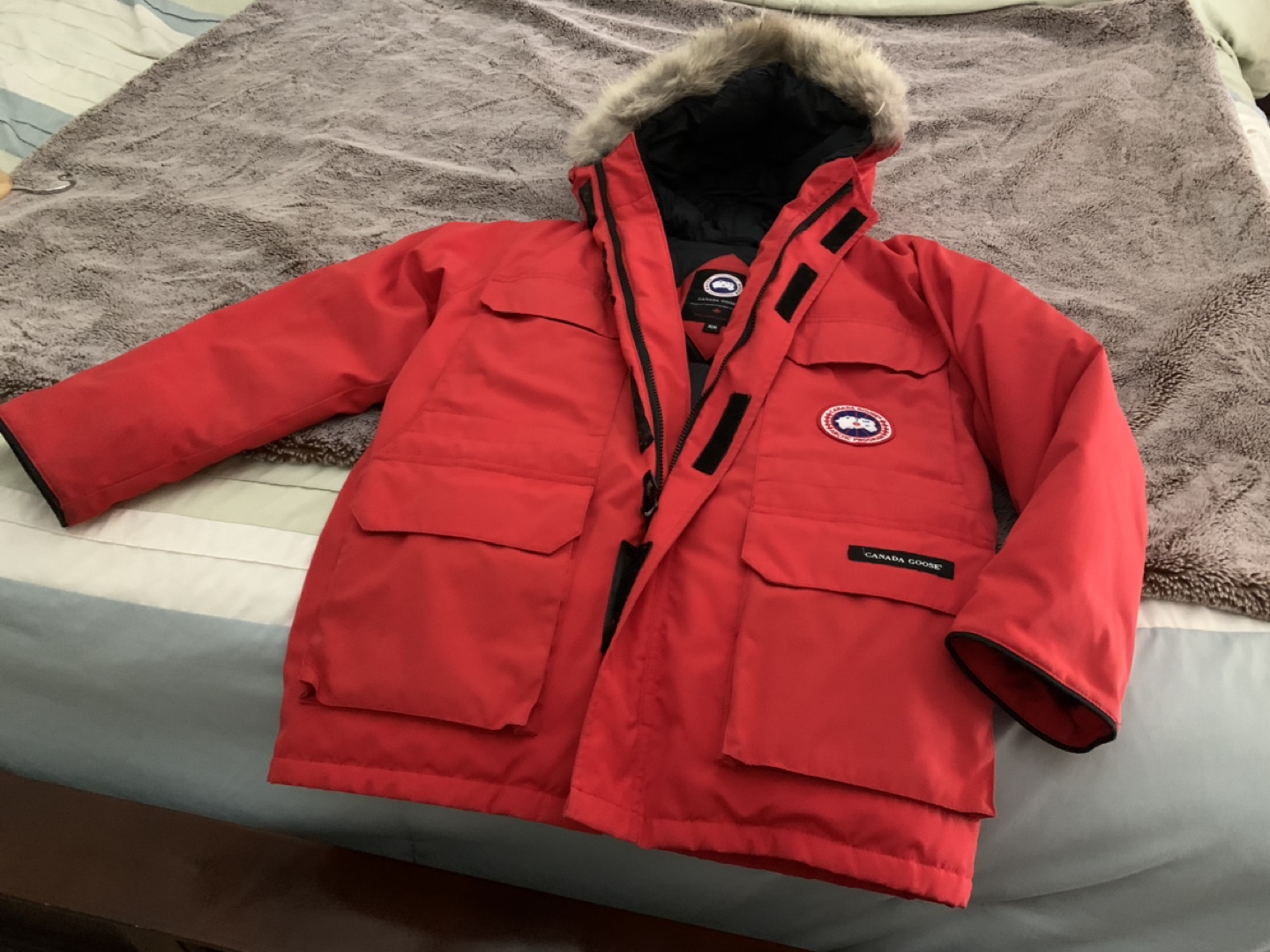 Canada Goose Women's Red Expedition Parka - photo 2