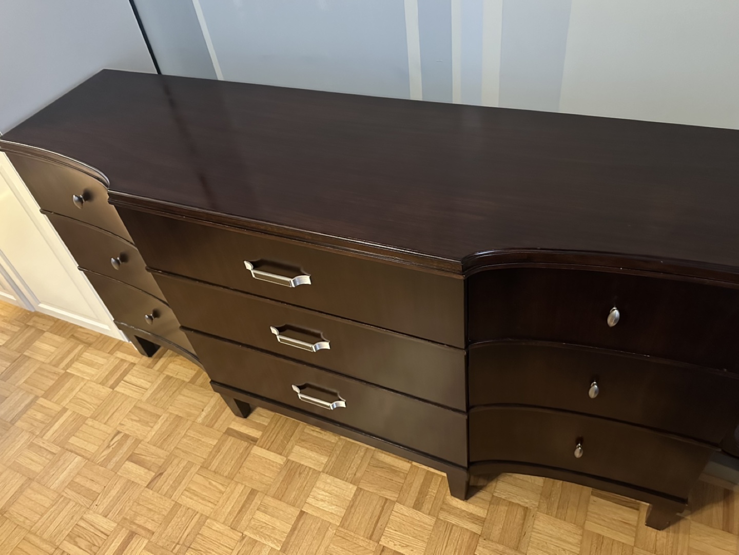 High-Quality Wooden Chest of Drawers/Dresser - photo 2