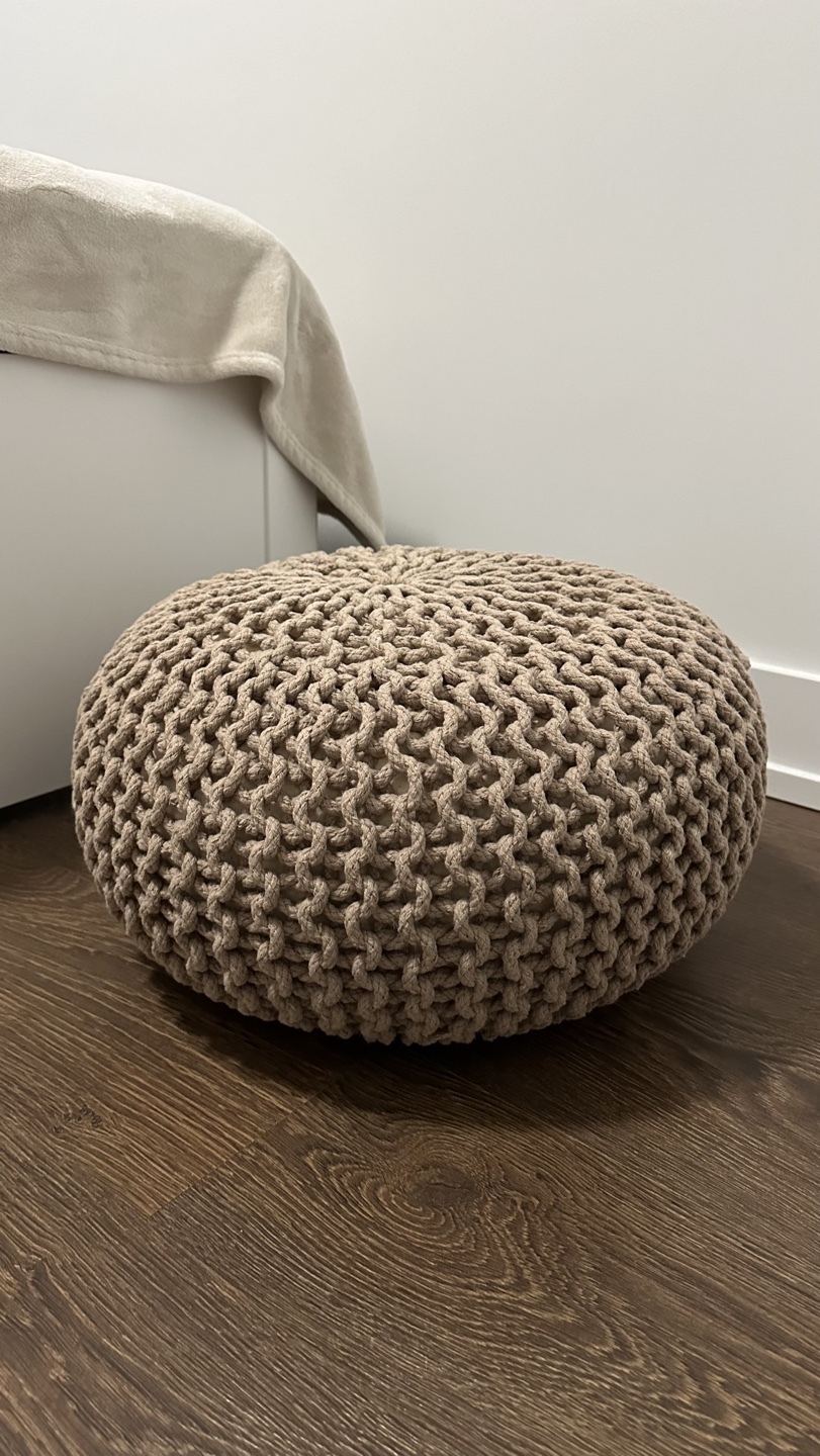 Knitted Round Pouf Ottoman