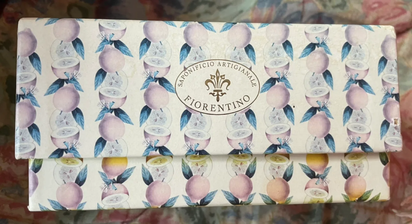 Saponificio Artigianale Fiorentino Lemon Scented Soap image indicator(5)