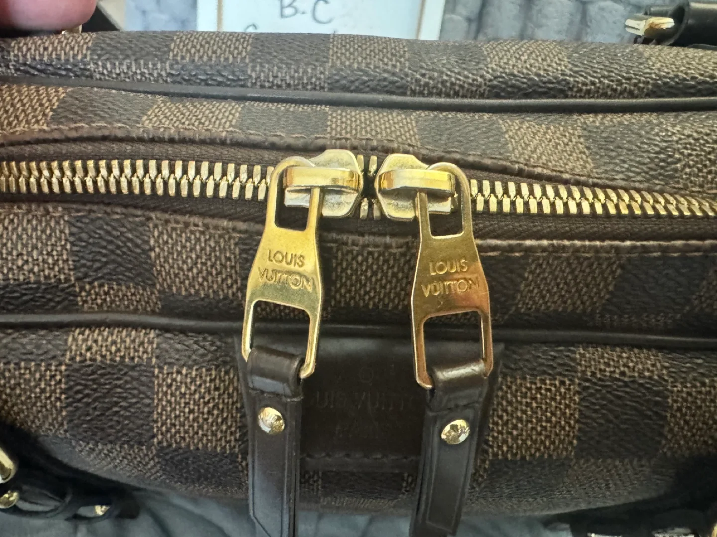 Rivington PM Louis Vuitton Damier Ebene Handbag image indicator(3)