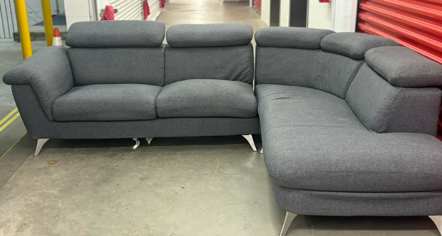 Grey Sectional Sofa image indicator(7)