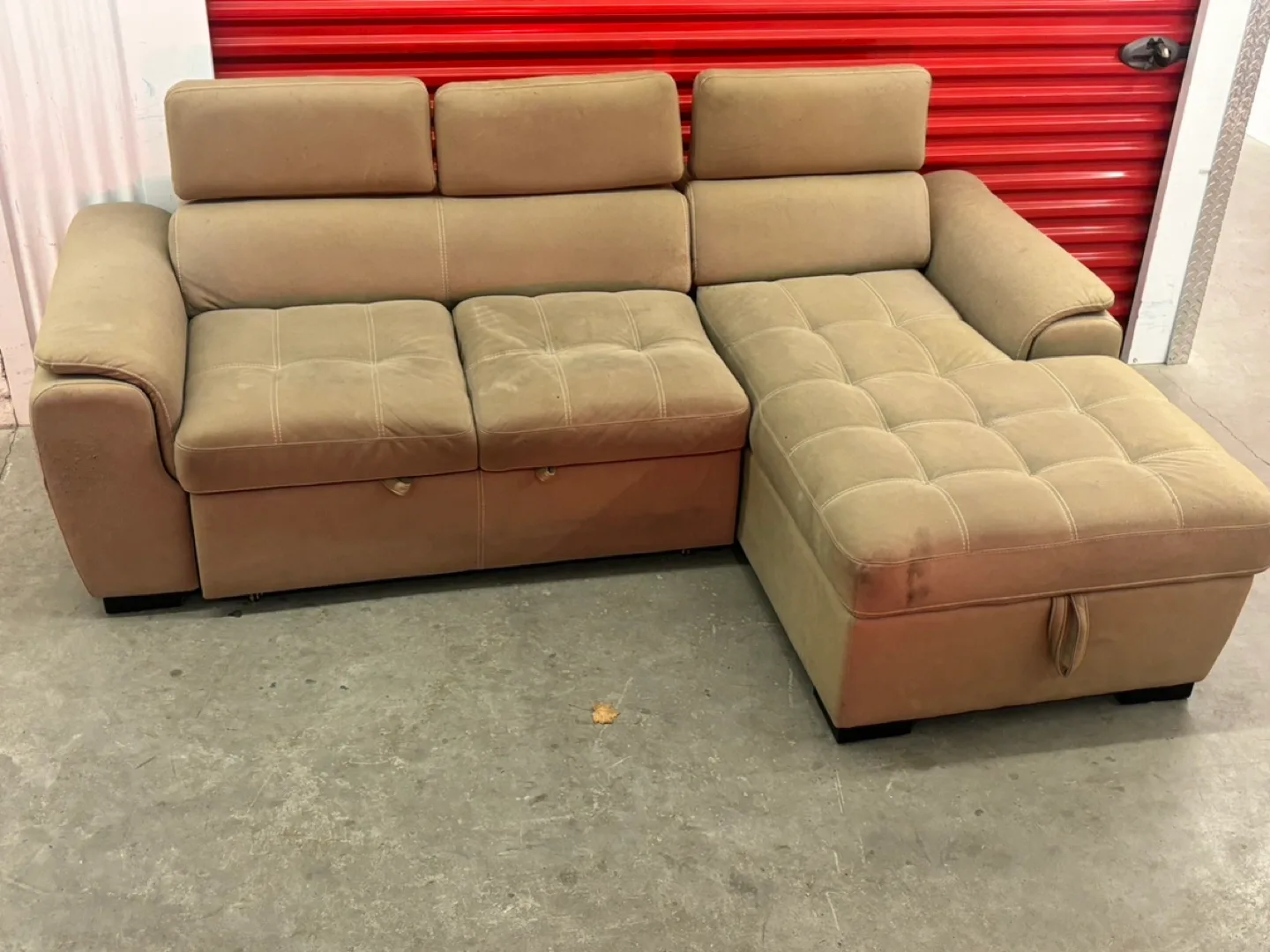 Sectional Sofa with Storage image indicator(4)