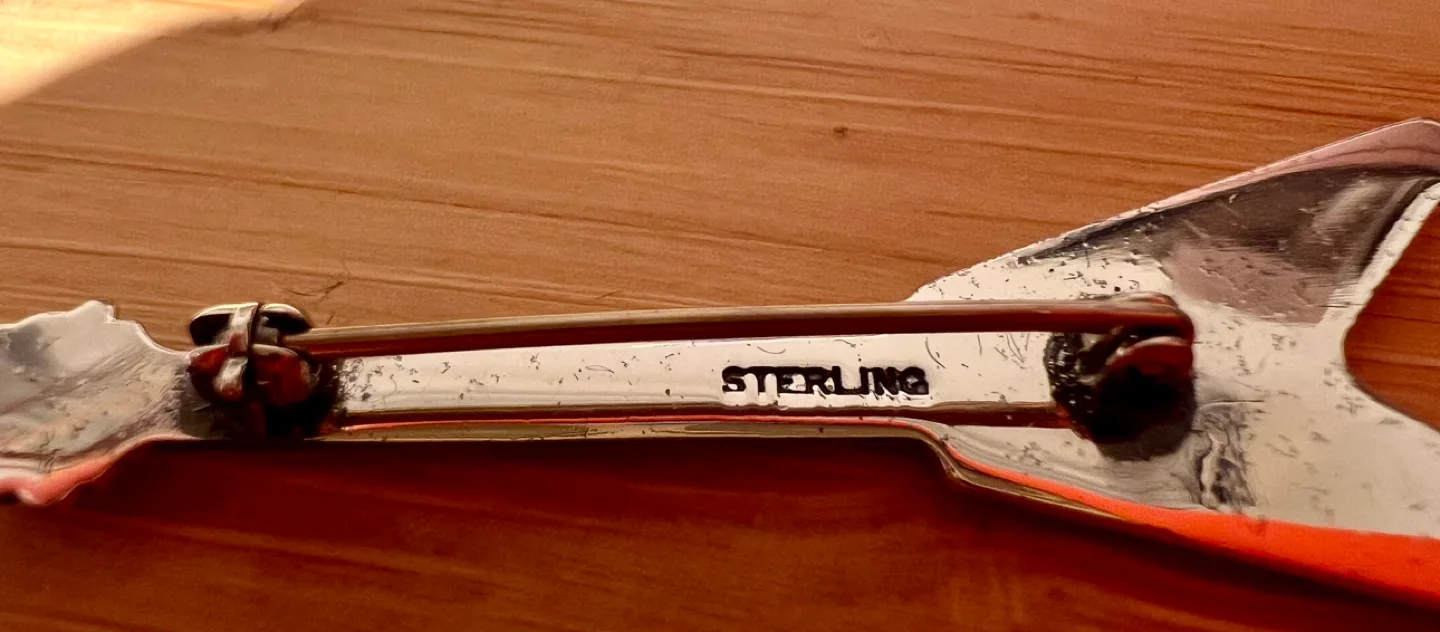 Grad gift Hard Rock Philadelphia Guitar Pin NIB Collector image indicator(5)