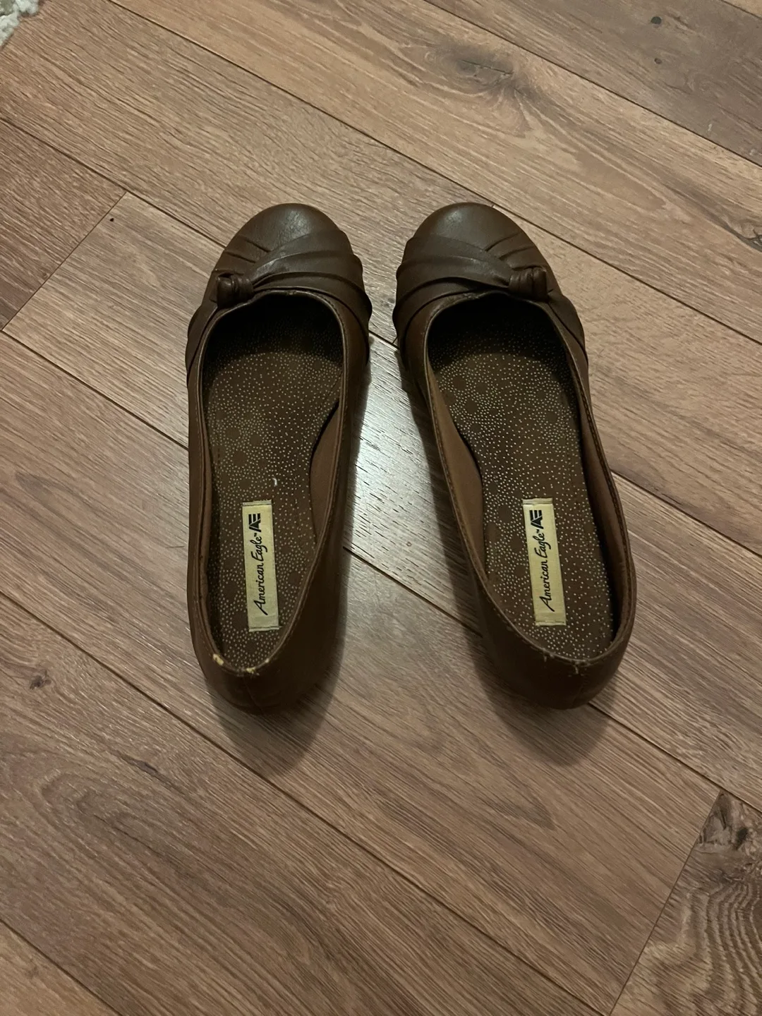 American Eagle Brown Flats #freecycle thumbnail