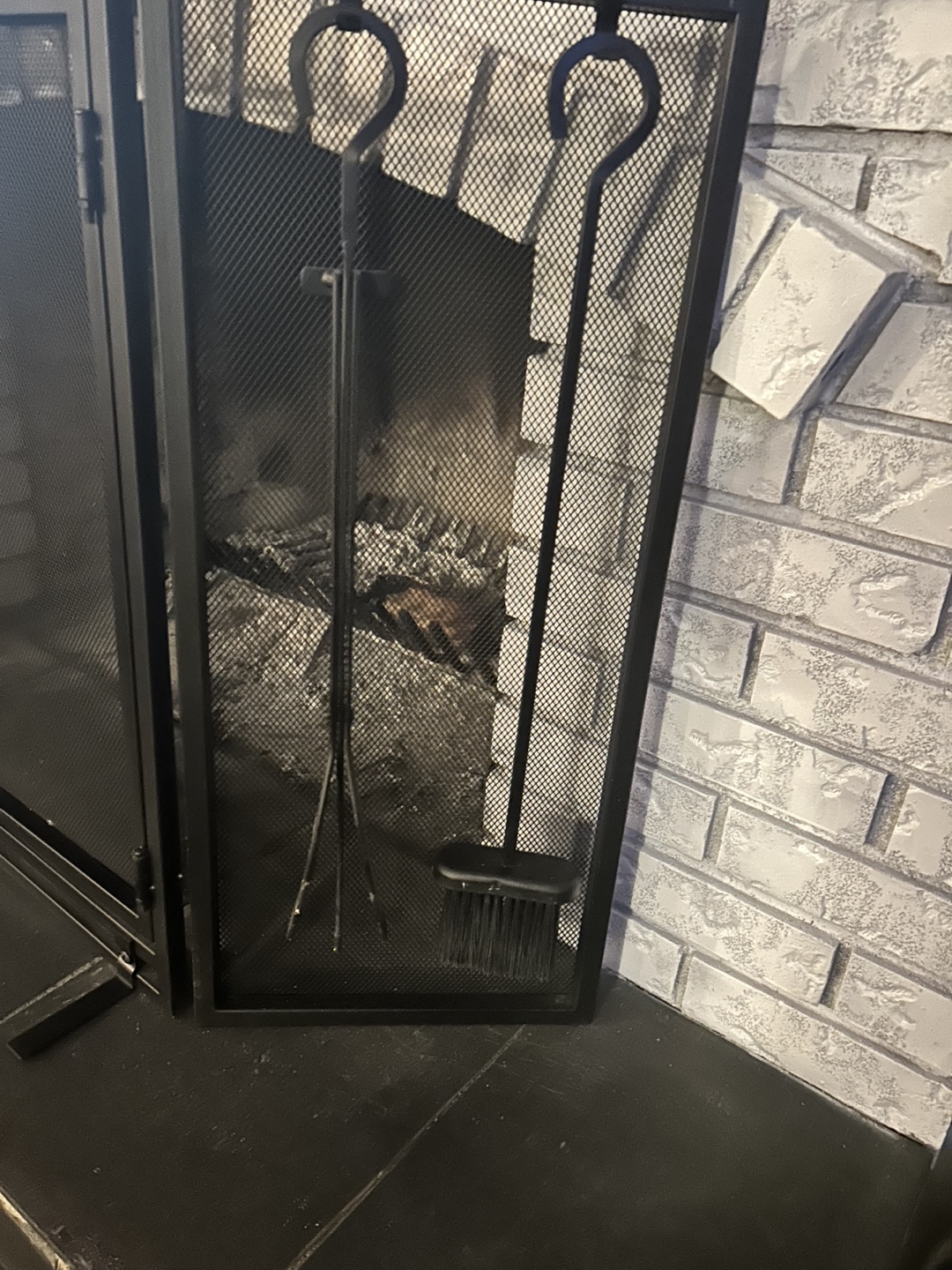 Fireplace Screen and Tool Set - photo 2