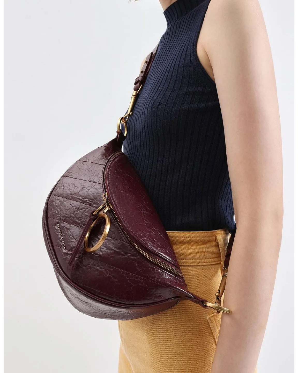 Brand New Charles & Keith Burgundy Bag image indicator(2)