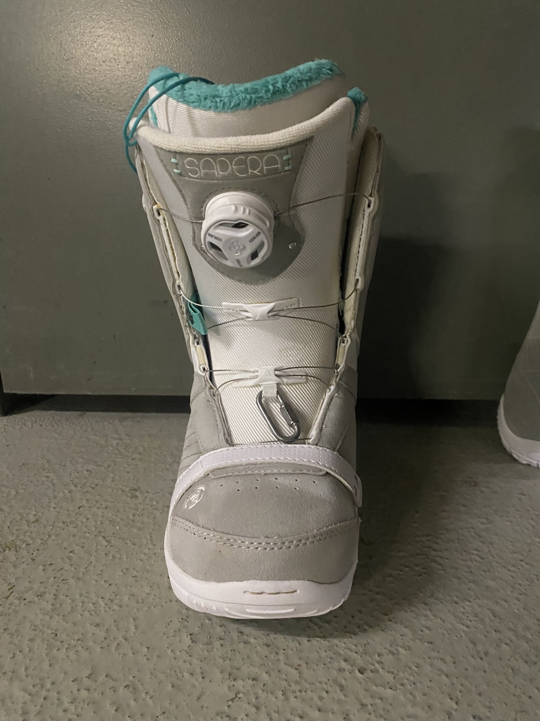 Women’s K2 Sapera BOA snowboard boots size6 - photo 2