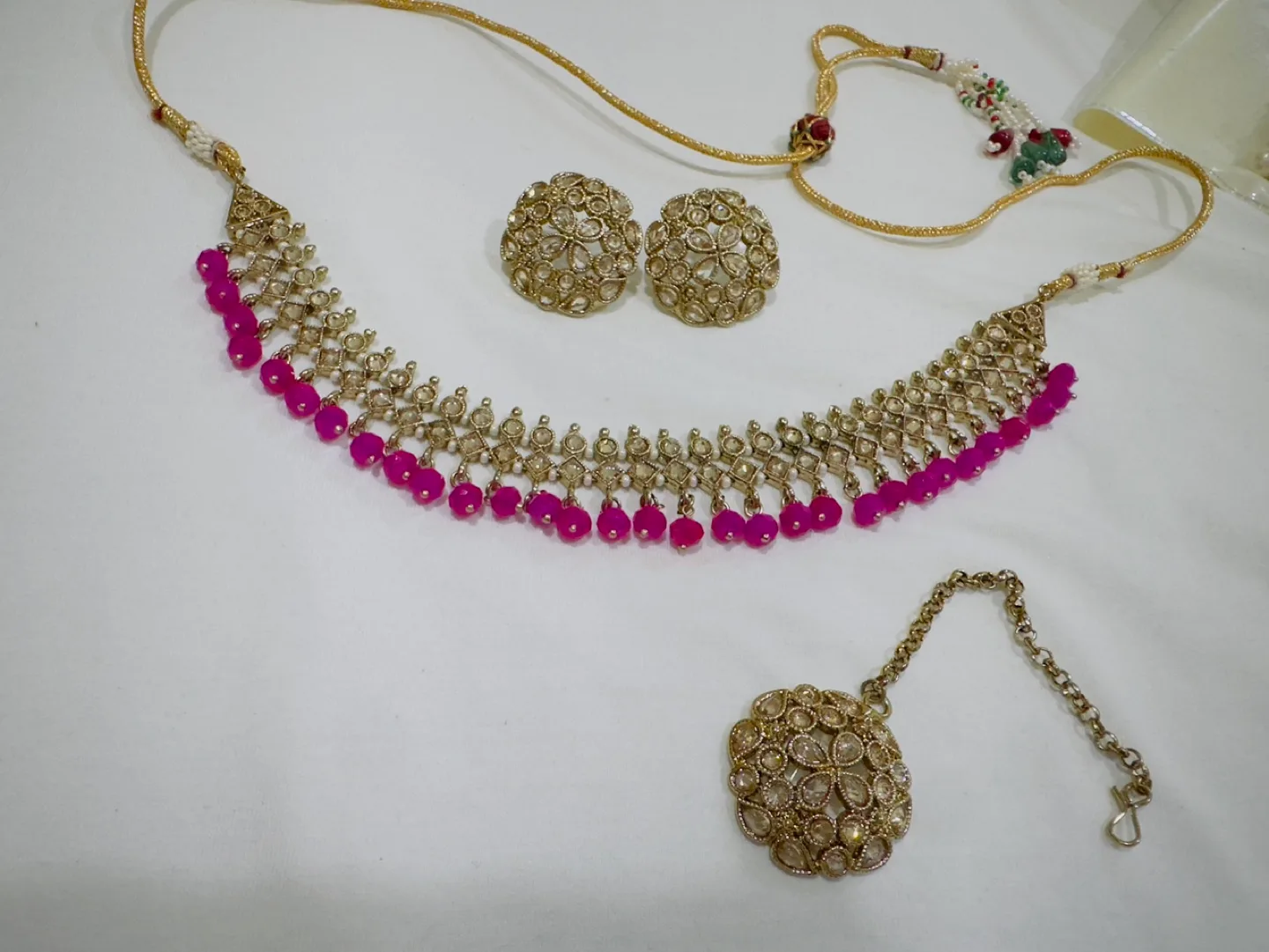 Gold Tone Pink Beaded Necklace Set thumbnail