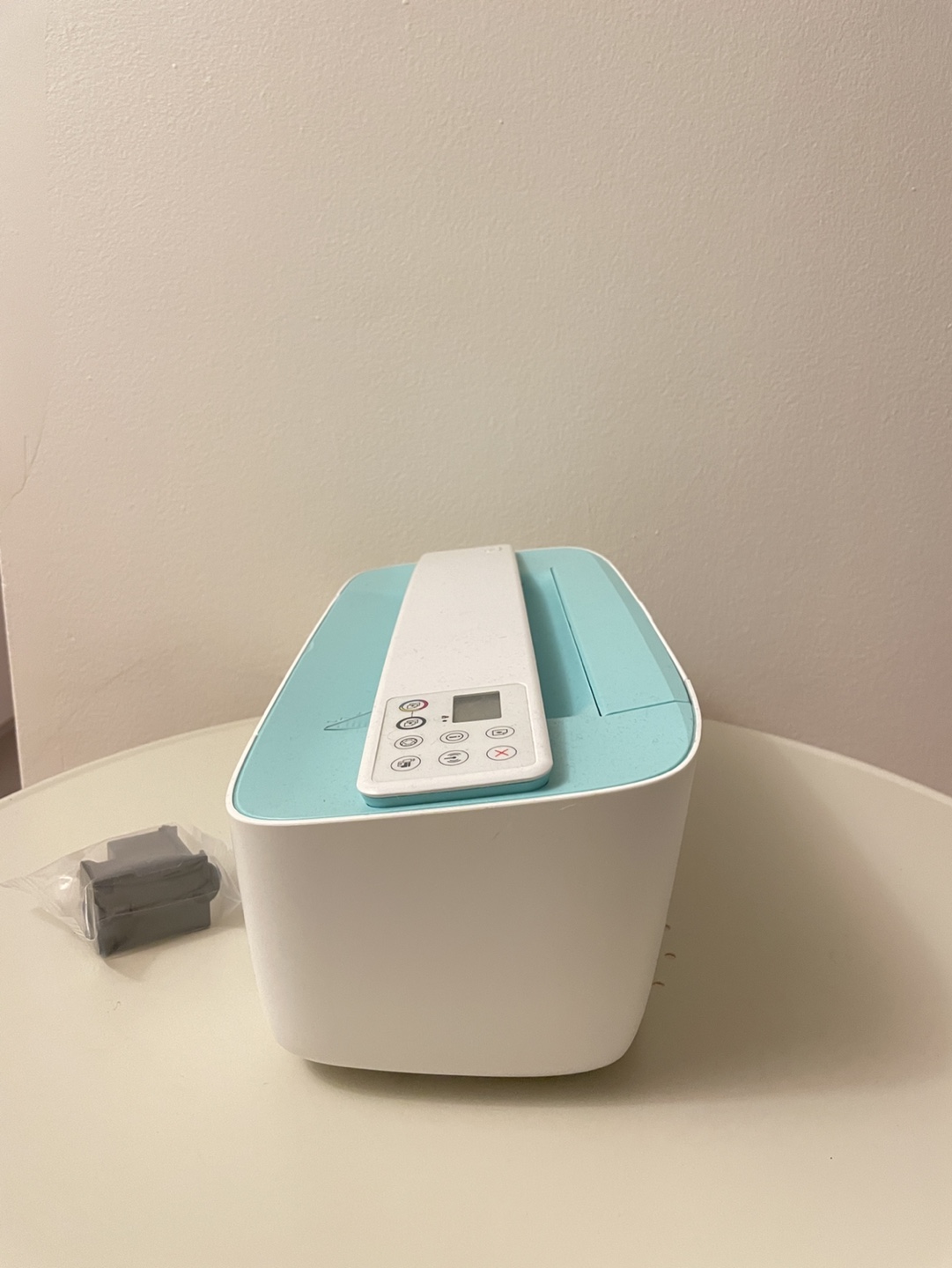 HP DeskJet 3755 Wireless All-in-One Printer & Scanner - photo 3