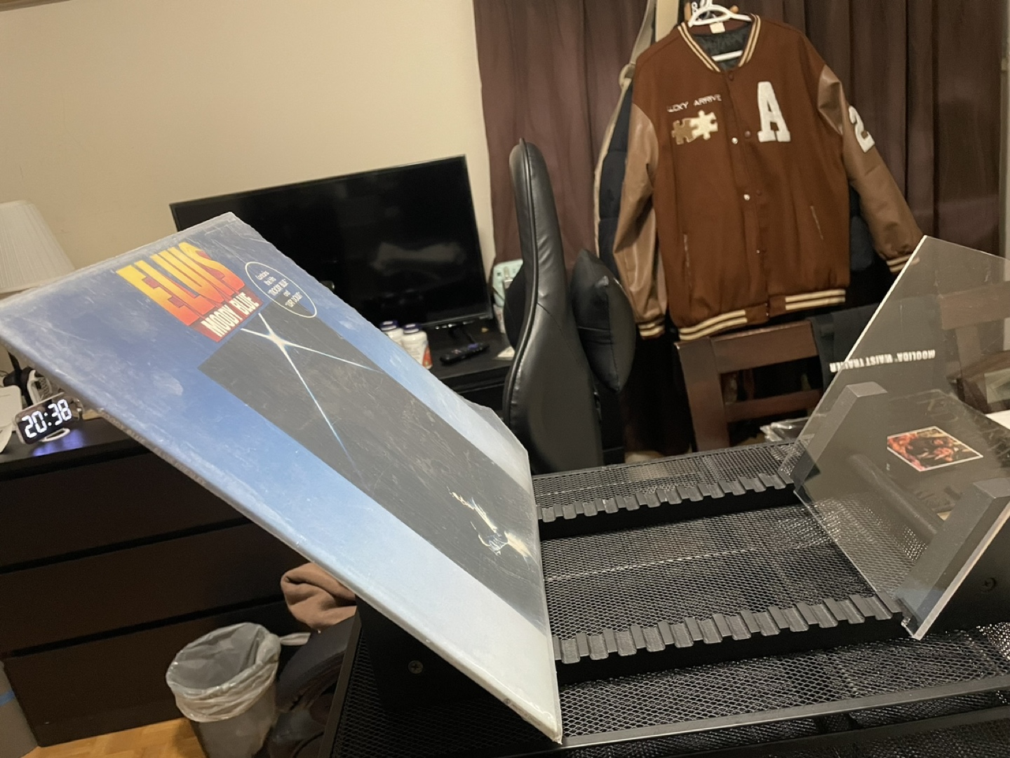 Vinyl Recod Storage Holder - photo 2