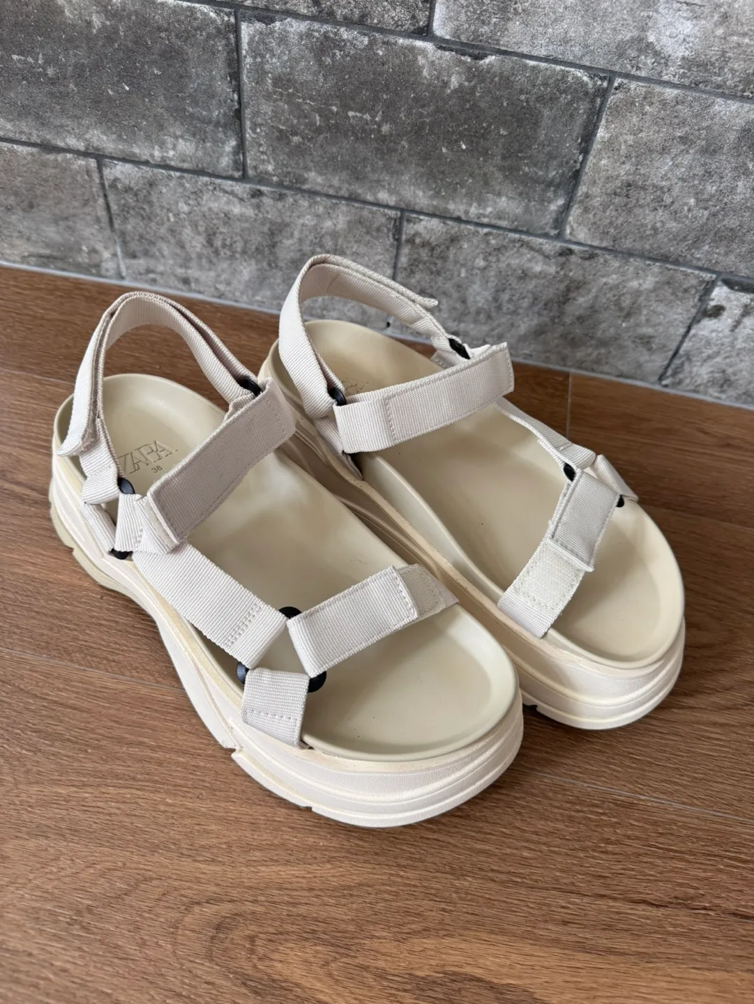 Zara Platform Sandals image indicator(4)