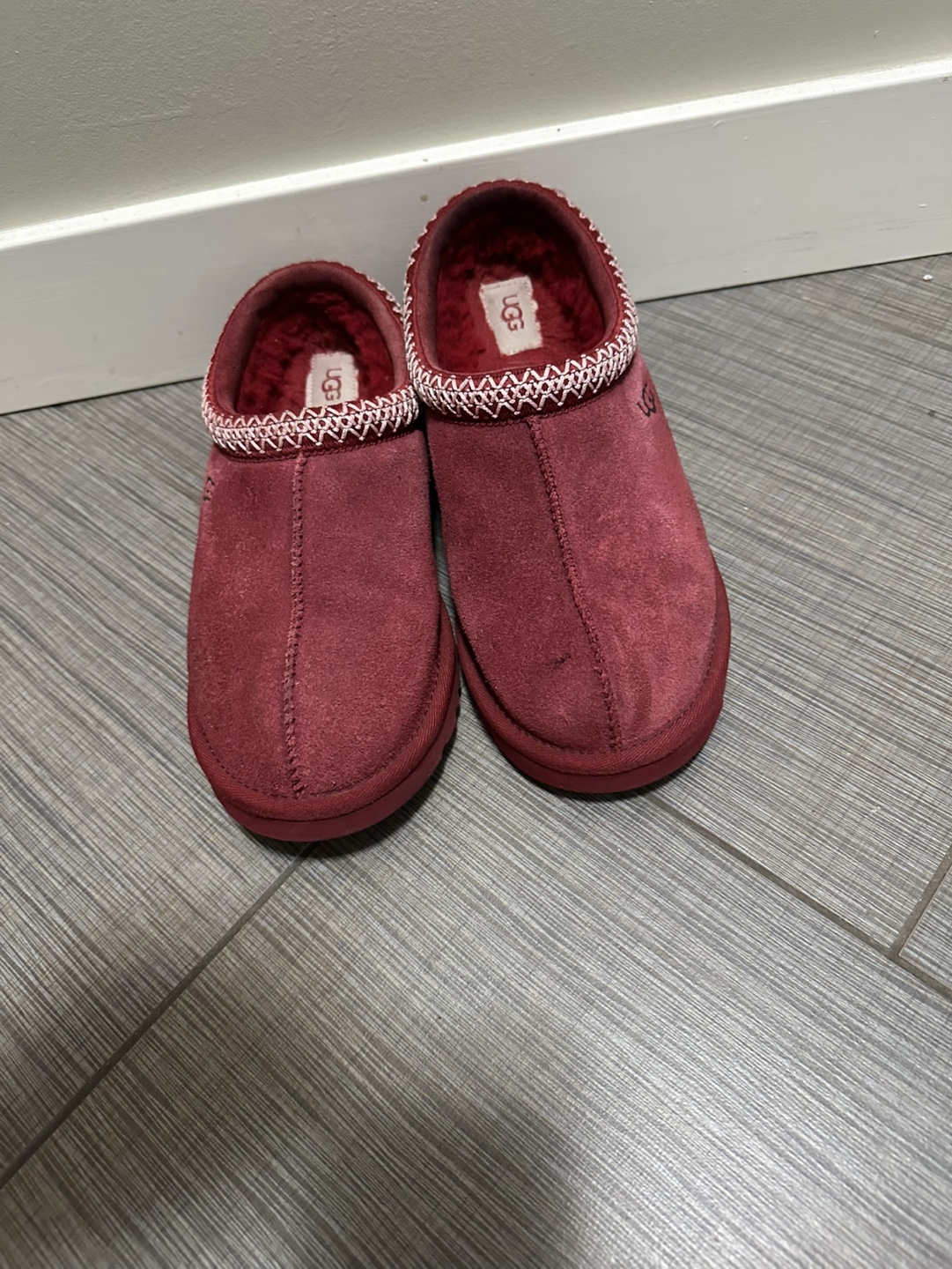 UGG Red Slippers - photo 2