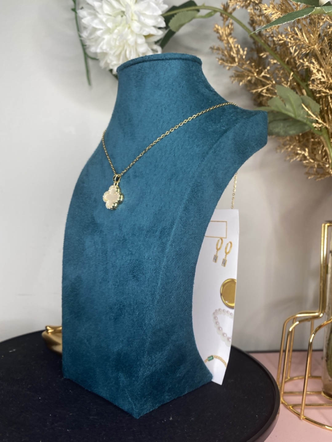 Gold Four-Leaf Clover Necklace - photo 4