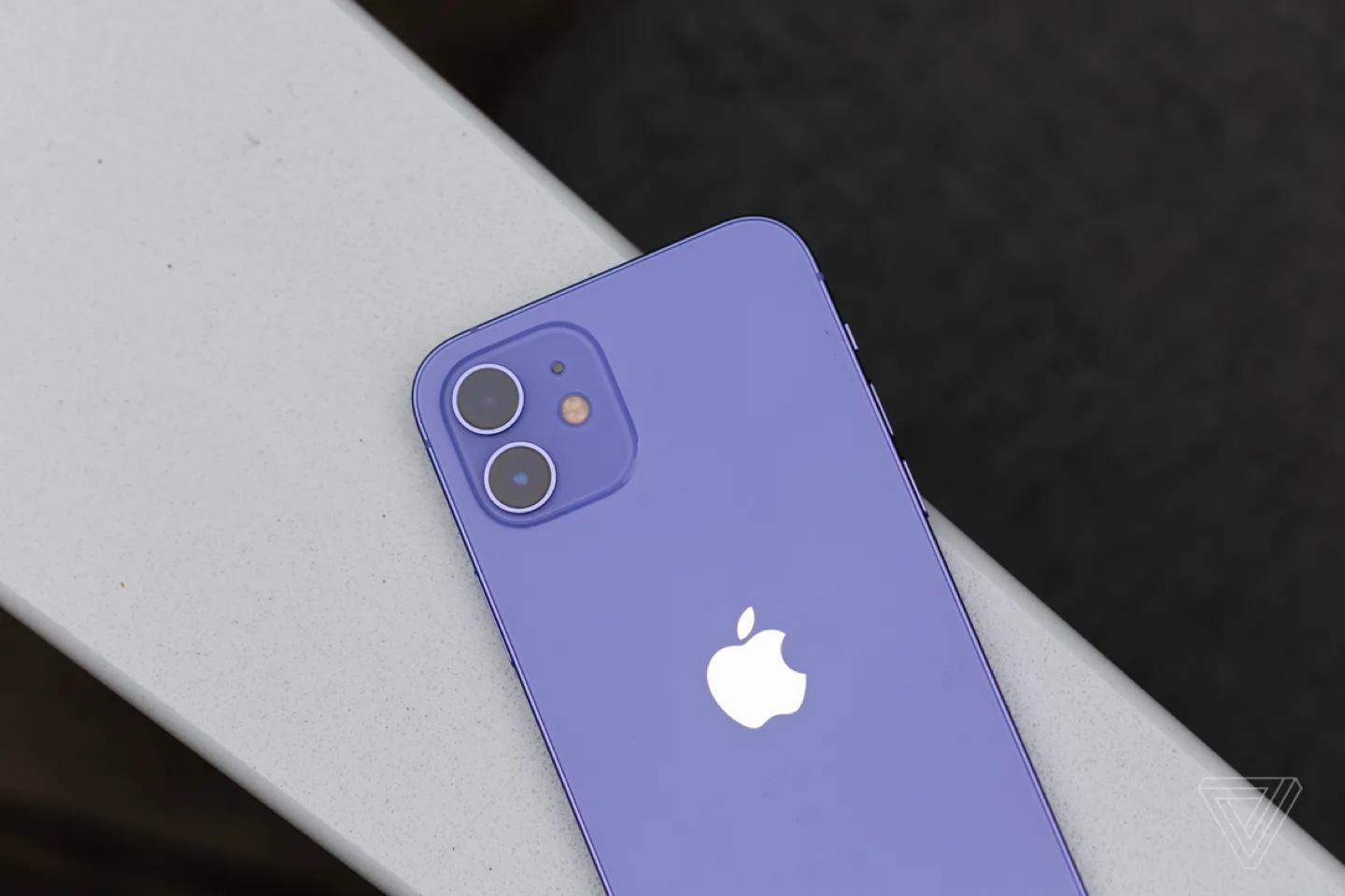 iPhone 12, purple color - photo 3