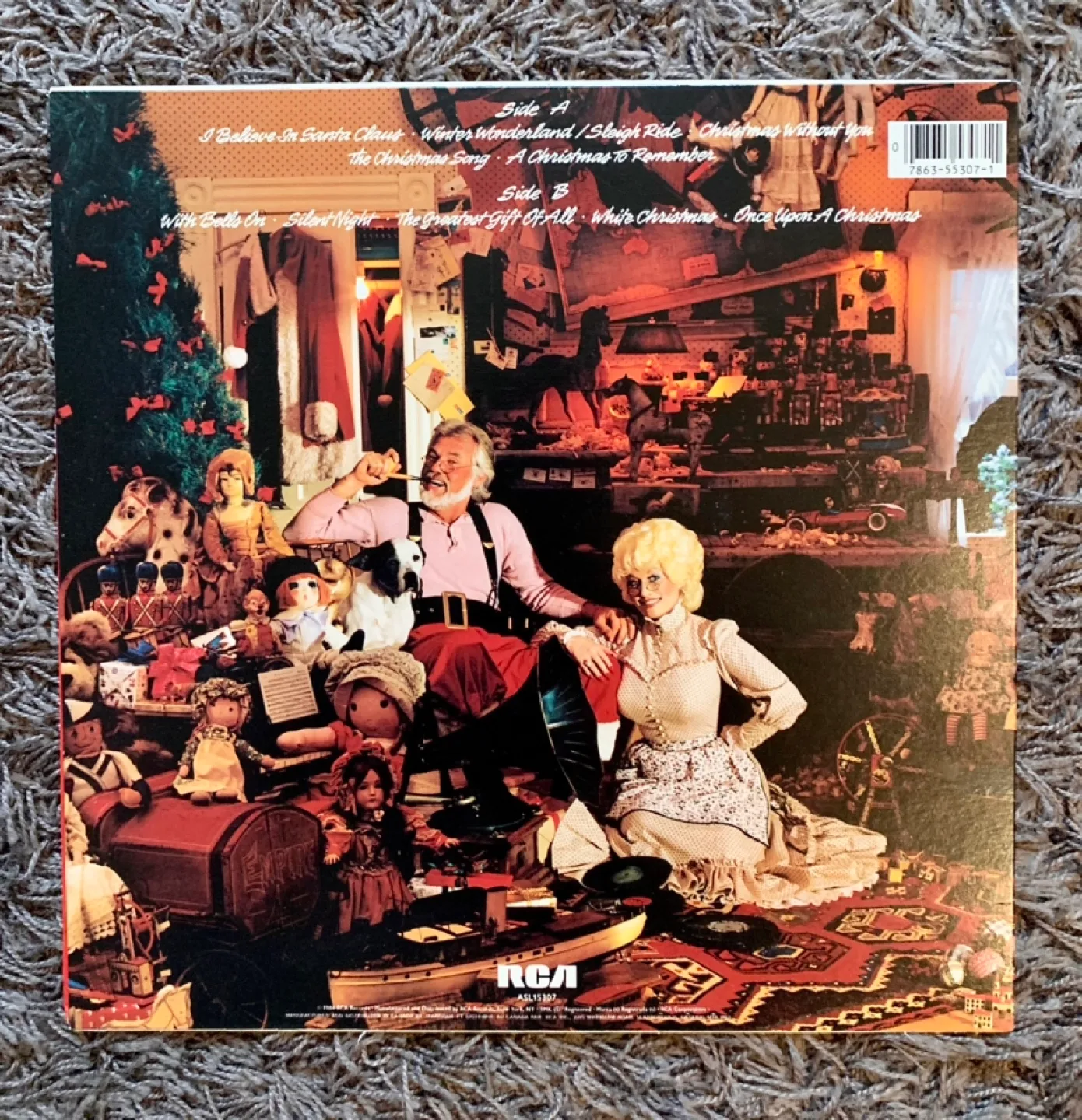 Kenny Rogers & Dolly Parton - Once upon a Christmas Record image indicator(2)