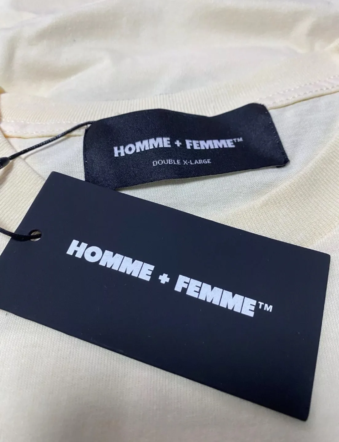 Homme Femme Twisted Fingers Tee Sz: 2XL image indicator(3)