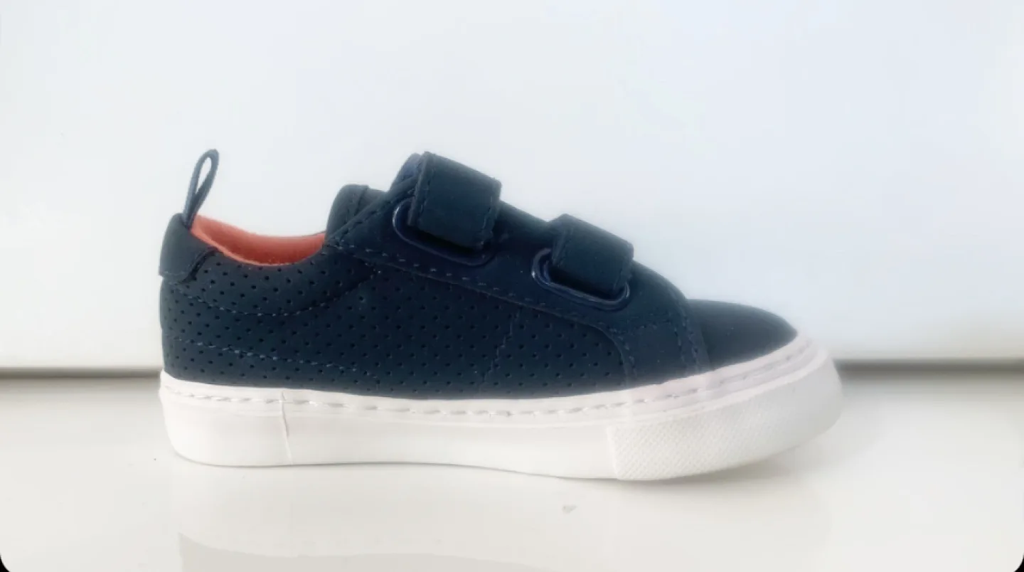 Baby Gap Navy Blue Sneakers with Orange Accents Size 4 image indicator(2)