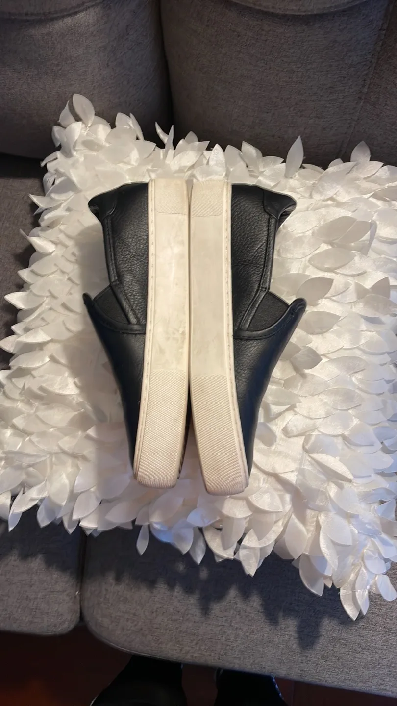 UGG Black Leather Slip On Sneakers image indicator(7)