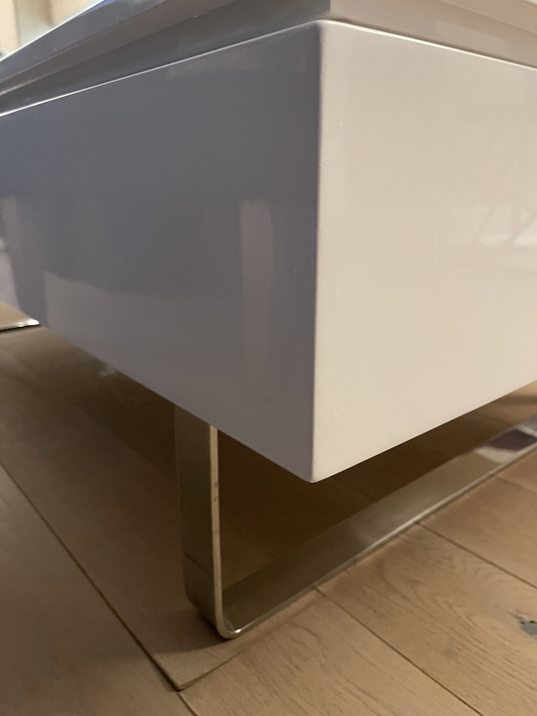 White Lift Top Coffee Table - photo 2