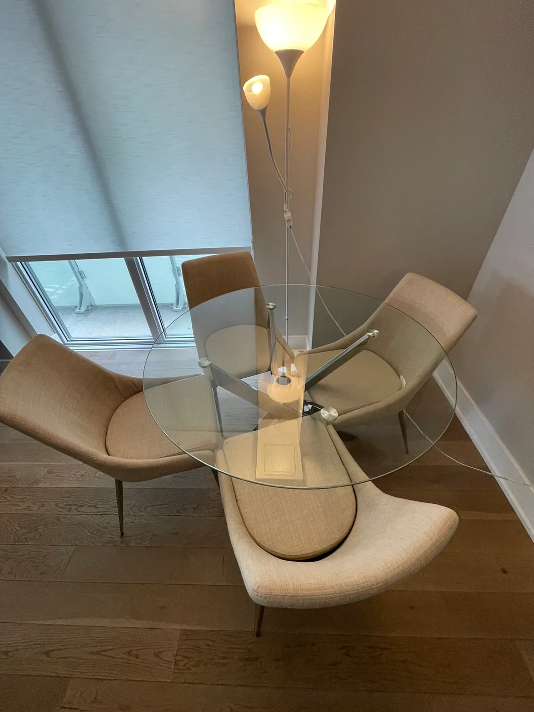 Glass dining table and four chairs image indicator(4)