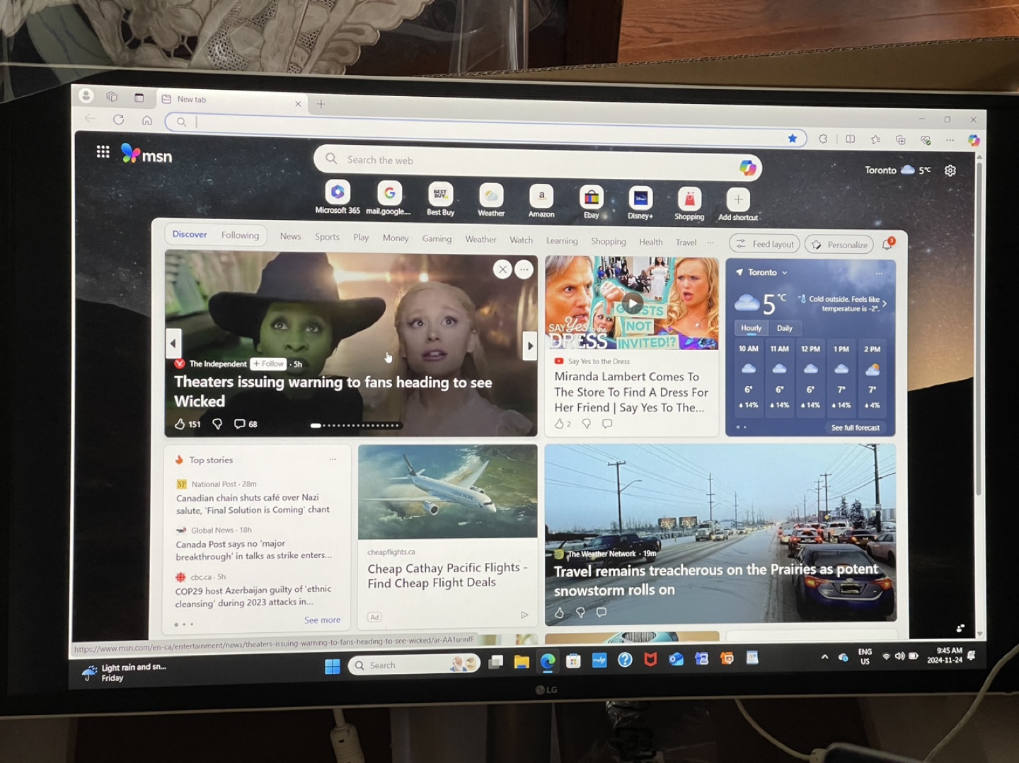 LG Monitor 32 inch - photo 2