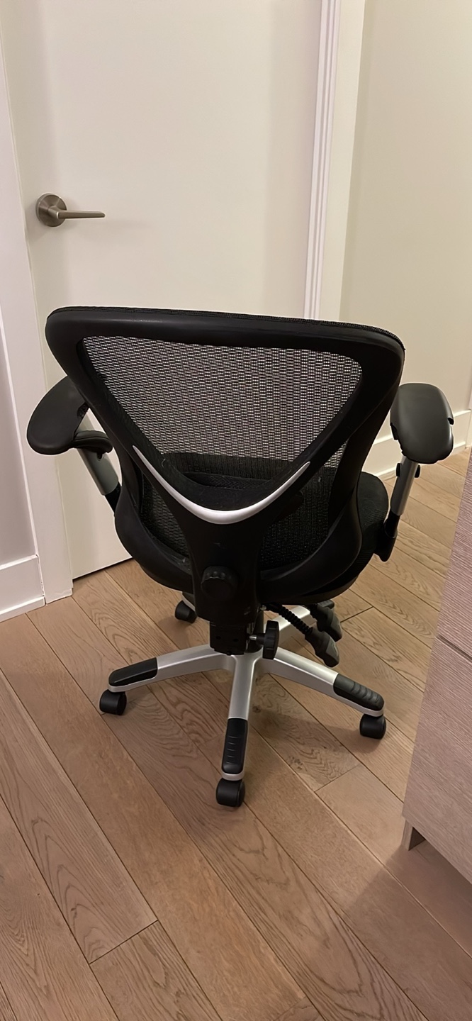 Office Chair - photo 3