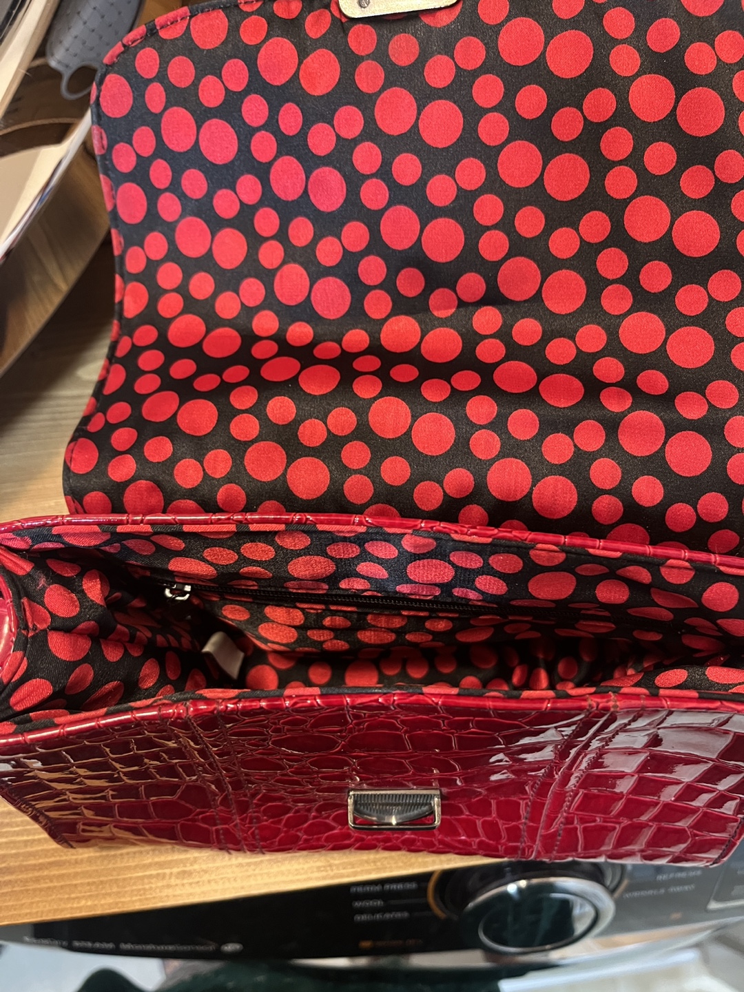 Red Crocodile-Embossed Shoulder Bag - photo 4