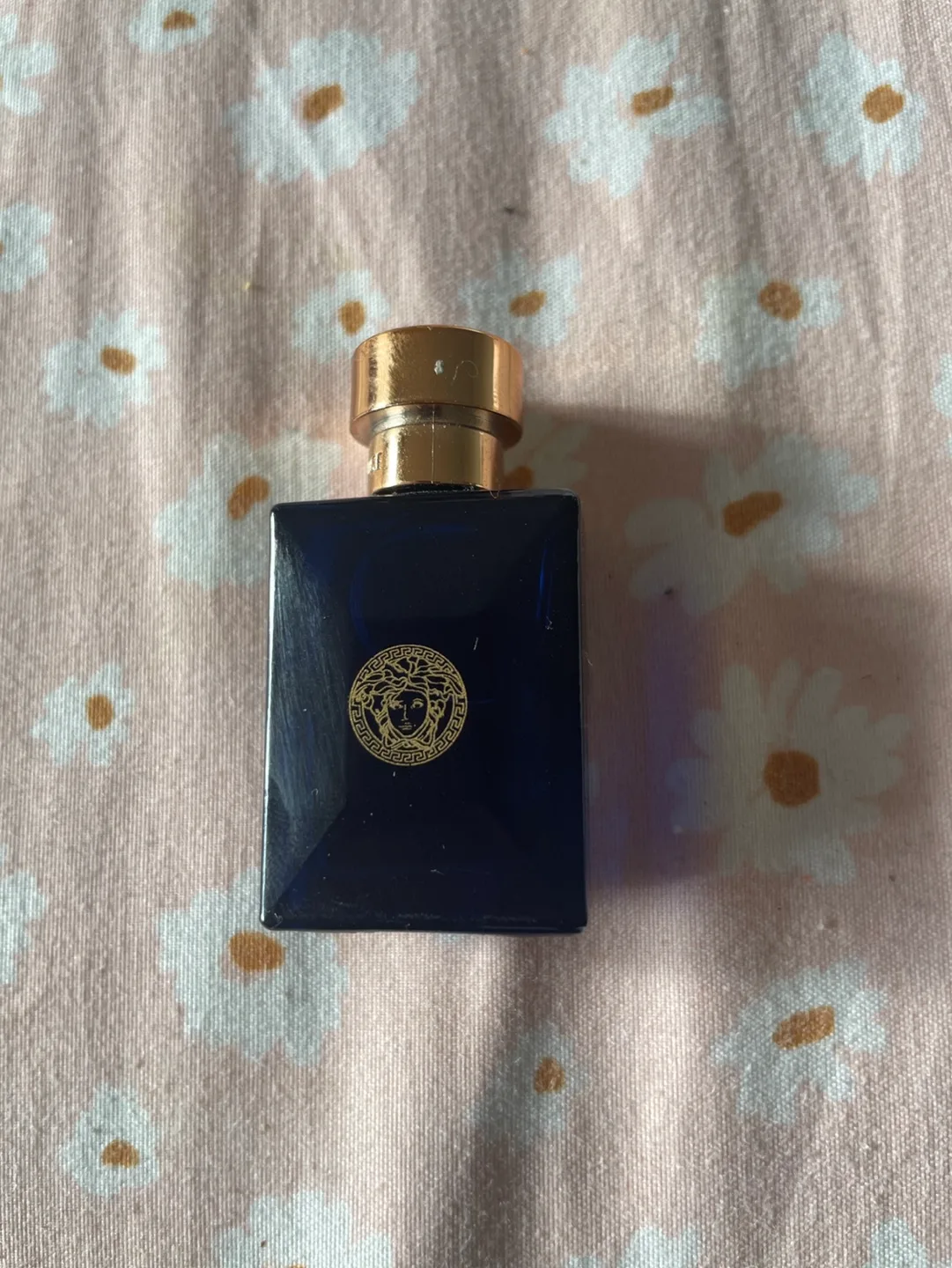 Versace Eros Perfume image indicator(2)
