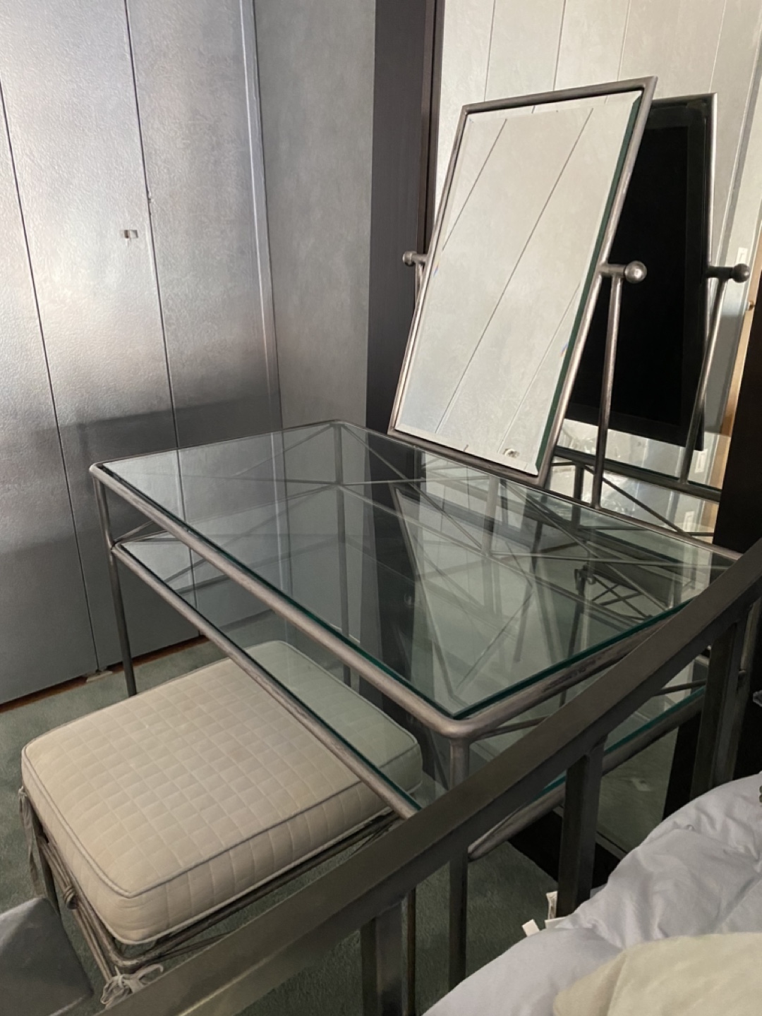 Metal Vanity Set with Mirror - photo 3