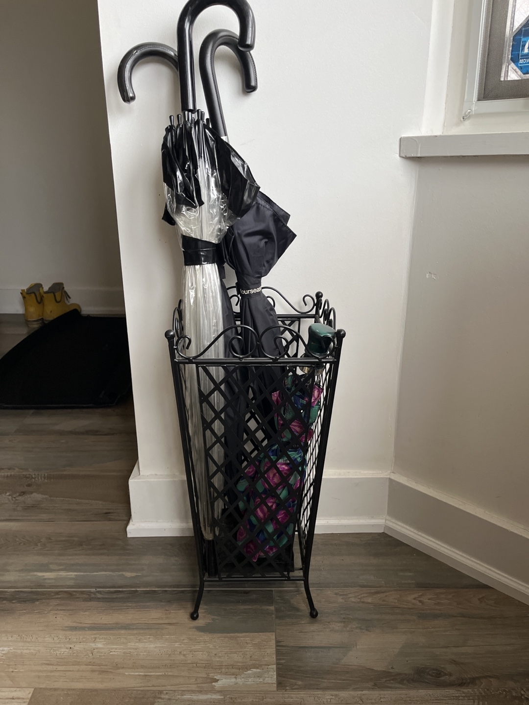 Black Metal Umbrella Stand