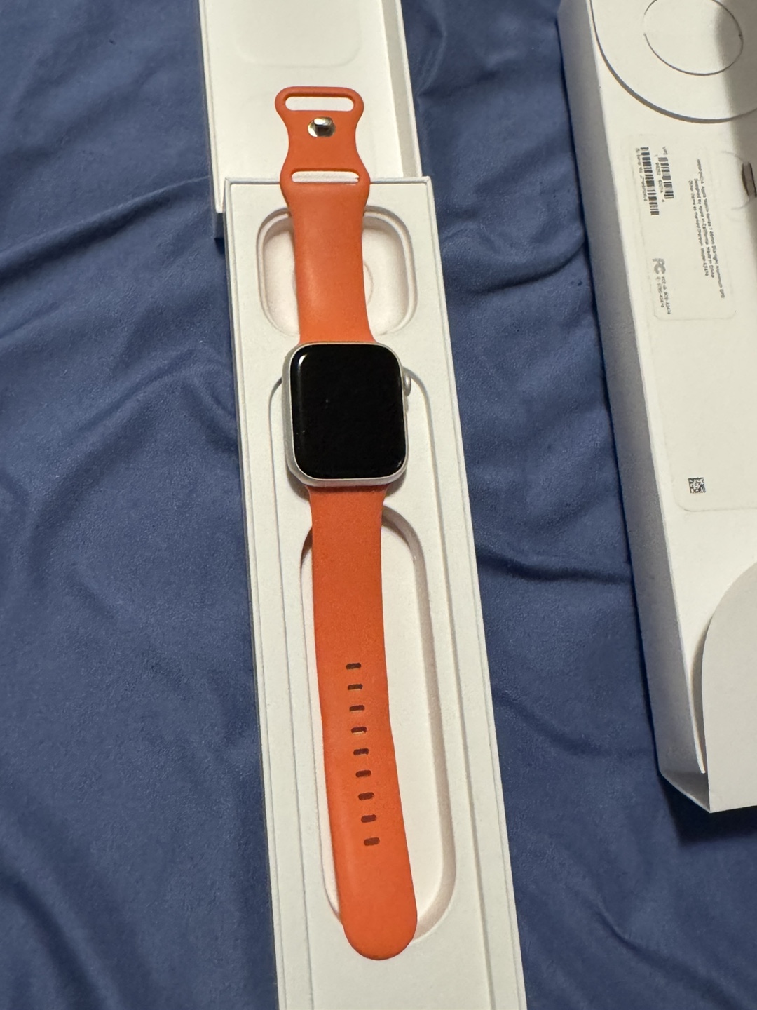 Apple Watch Series 7 45mm Starlight - photo 2